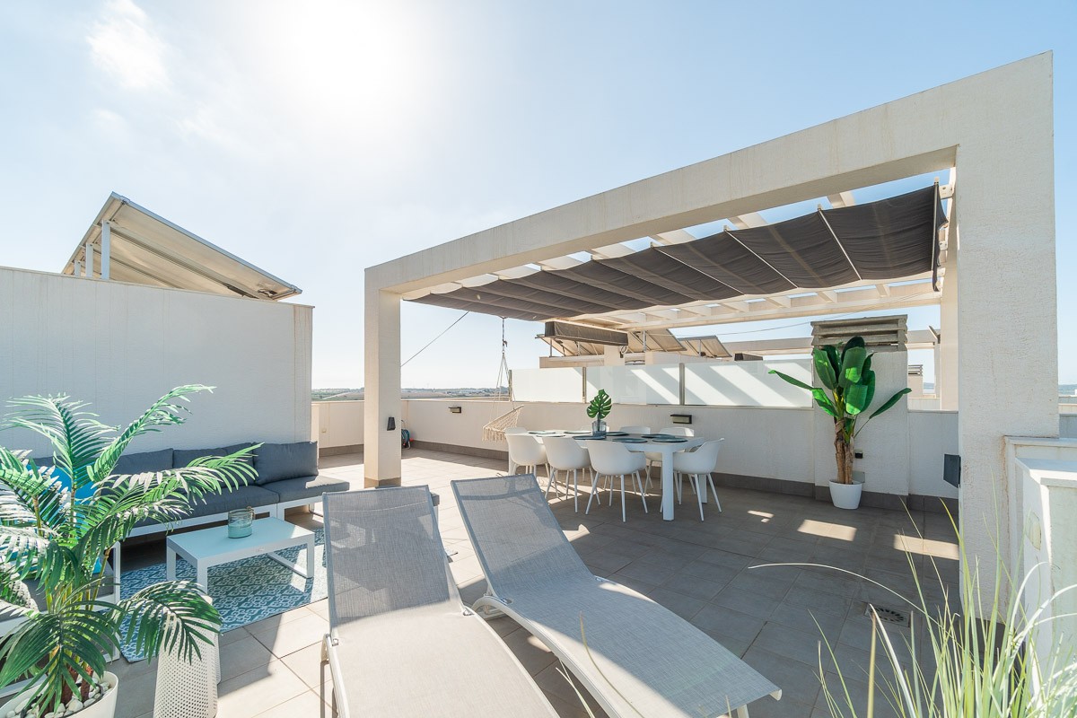 For sale - 2 Bedroom 2 Bathroom Apartment in El Raso - Costa Blanca  - Alicante