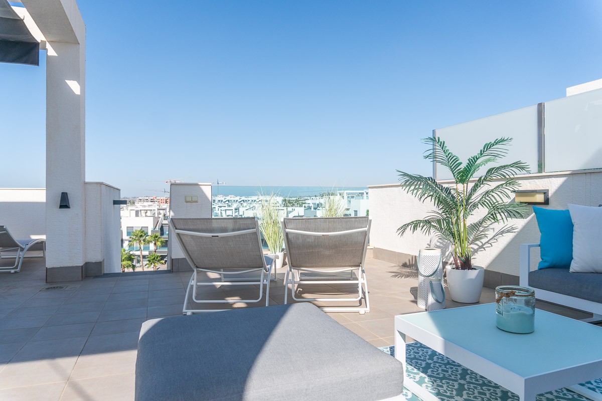 For sale - 2 Bedroom 2 Bathroom Apartment in El Raso - Costa Blanca  - Alicante