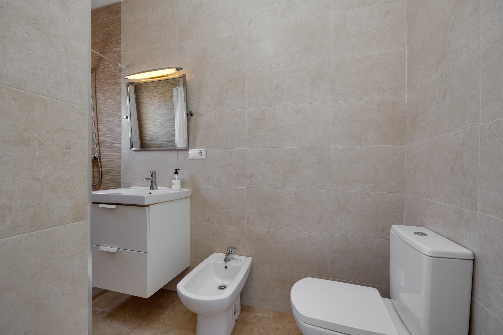 For sale - 3 Bedroom 3 Bathroom Villa in Torrevieja - La Siesta - El Salado - Torreta  - Alicante