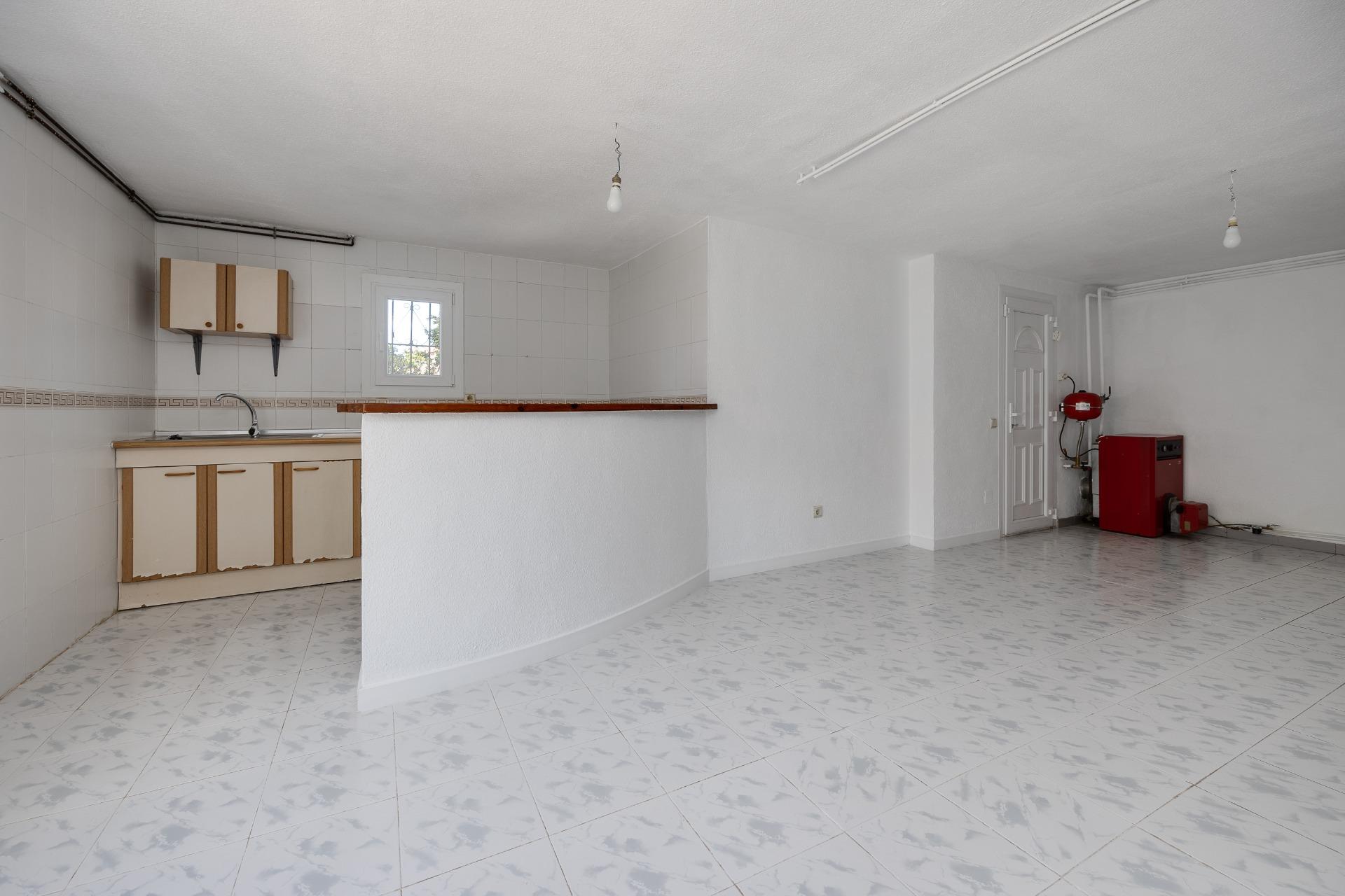 For sale - 3 Bedroom 3 Bathroom Villa in Torrevieja - La Siesta - El Salado - Torreta  - Alicante