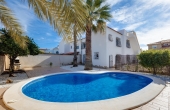 27-59-288-11-660/77596, 3 Bedroom 3 Bathroom Villa in Torrevieja