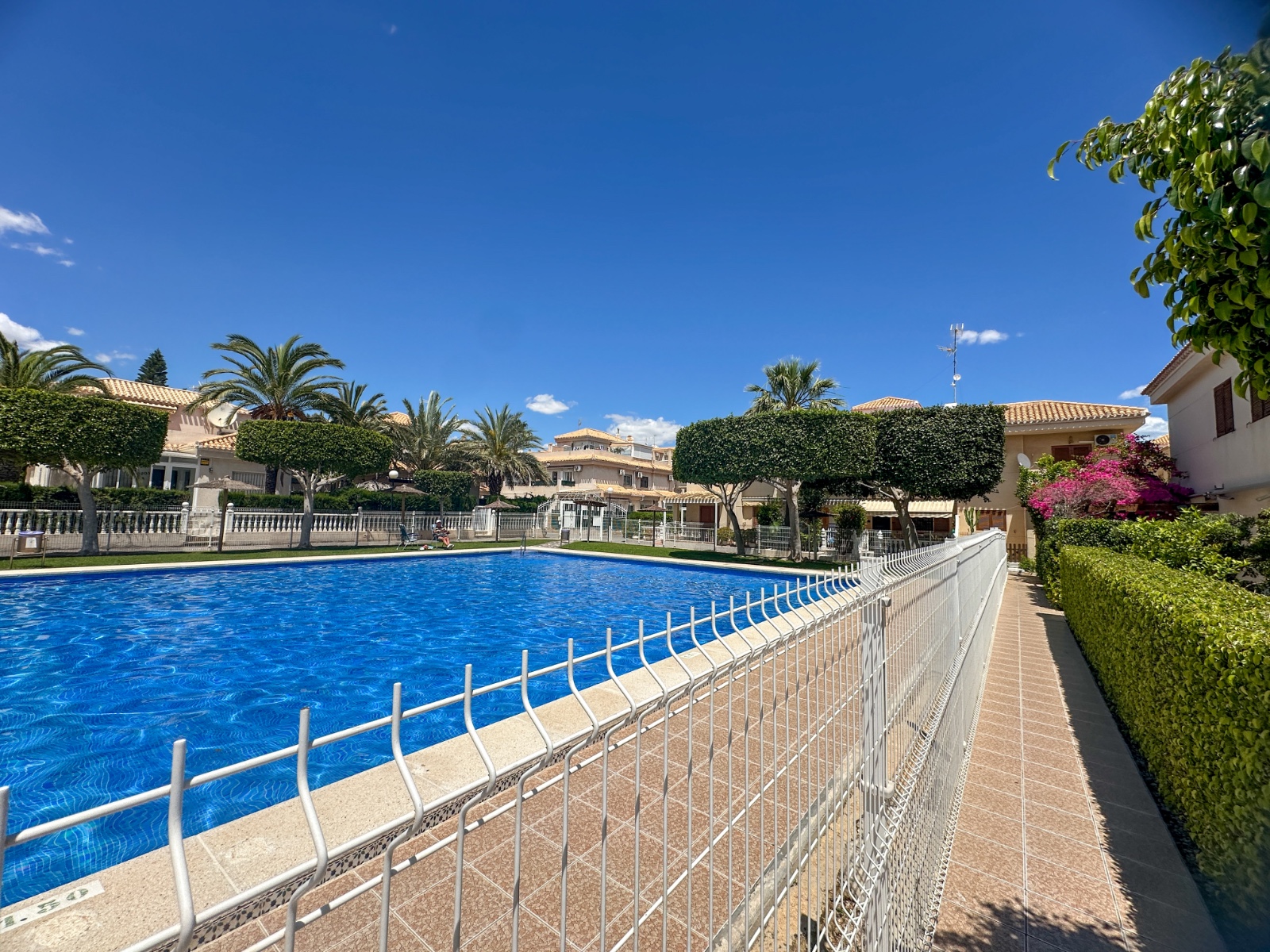 For sale - 2 Bedroom 1 Bathroom Bungalow in Orihuela Costa - Costa Blanca  - Alicante
