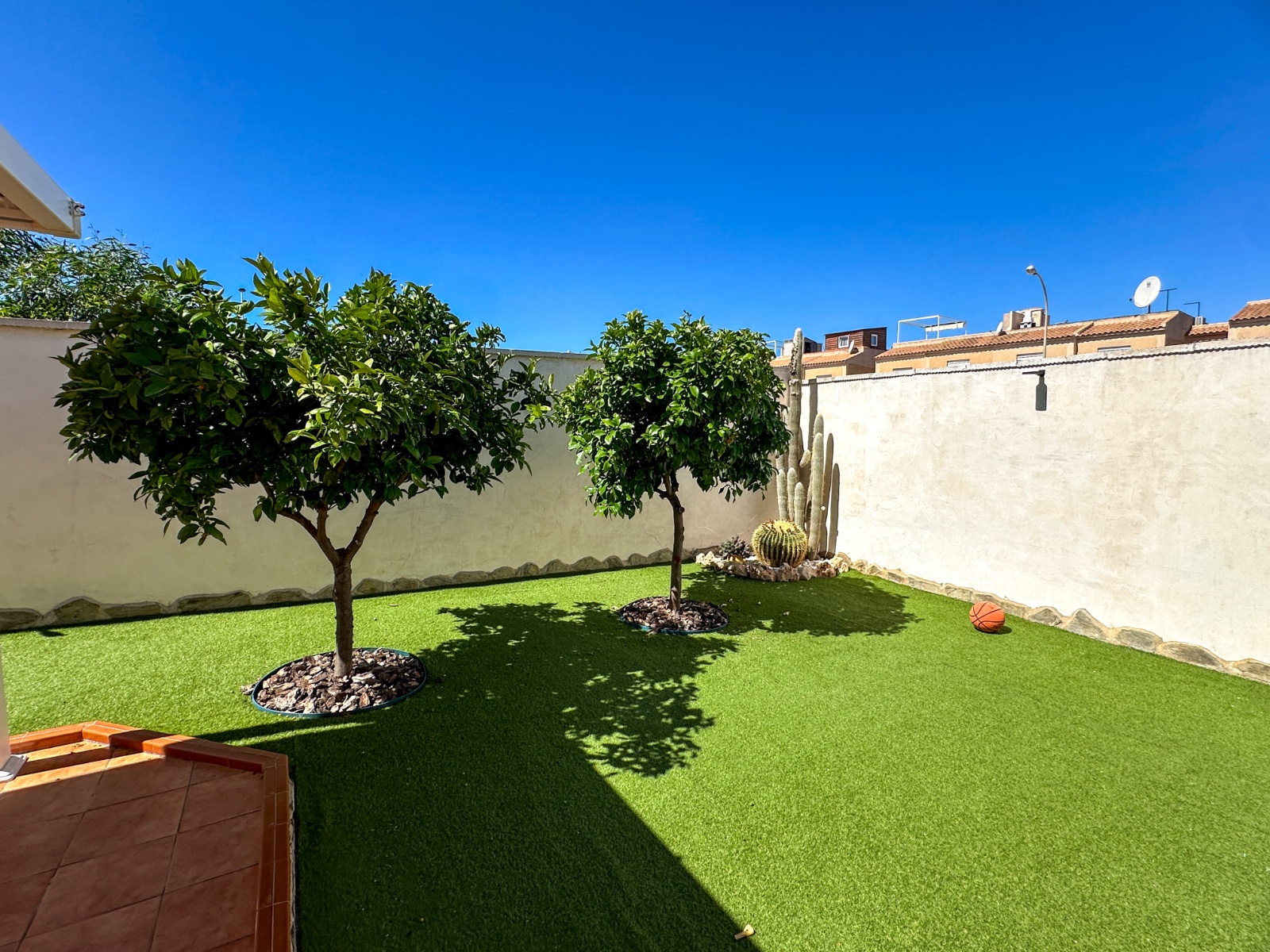 For sale - 3 Bedroom 2 Bathroom Villa in Torrevieja - Costa Blanca  - Alicante