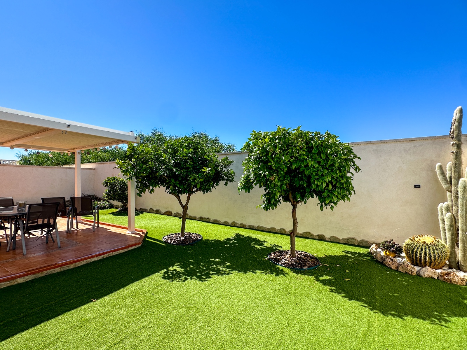 For sale - 3 Bedroom 2 Bathroom Villa in Torrevieja - Costa Blanca  - Alicante