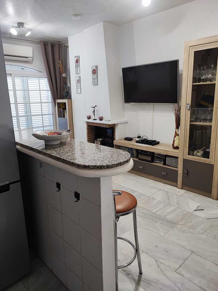 For sale - 2 Bedroom 1 Bathroom Penthouse Penthouse in Torrevieja - Playa De Los Locos  - Alicante