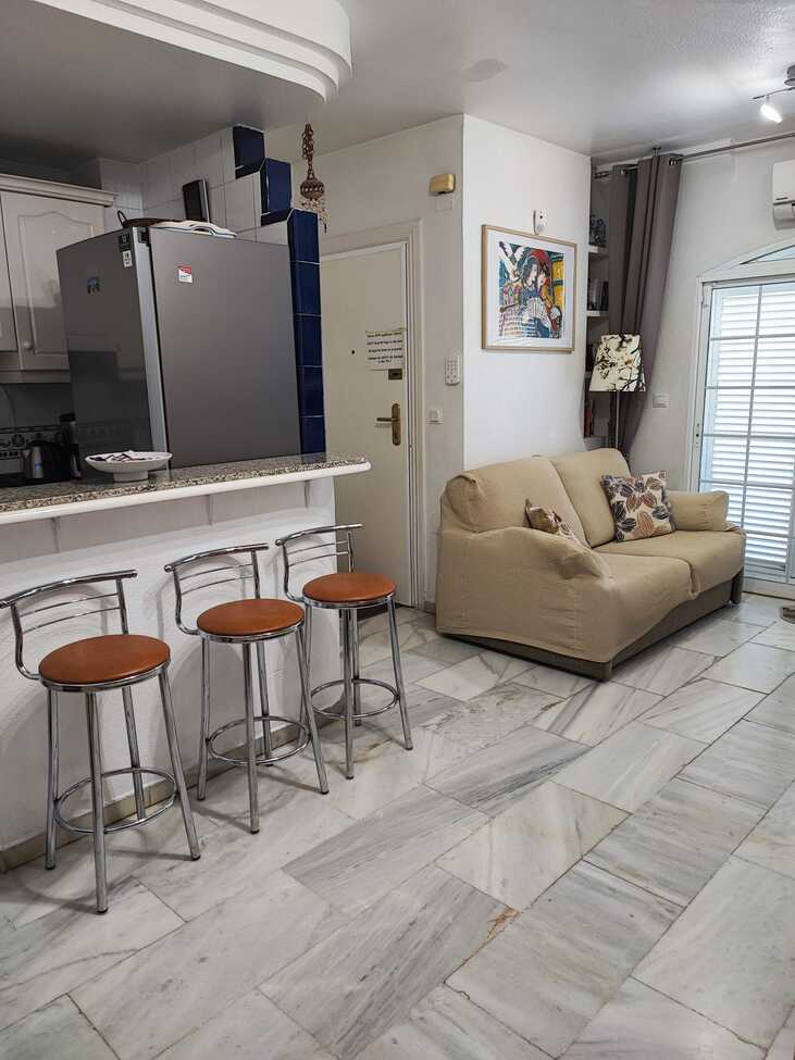 For sale - 2 Bedroom 1 Bathroom Penthouse Penthouse in Torrevieja - Playa De Los Locos  - Alicante