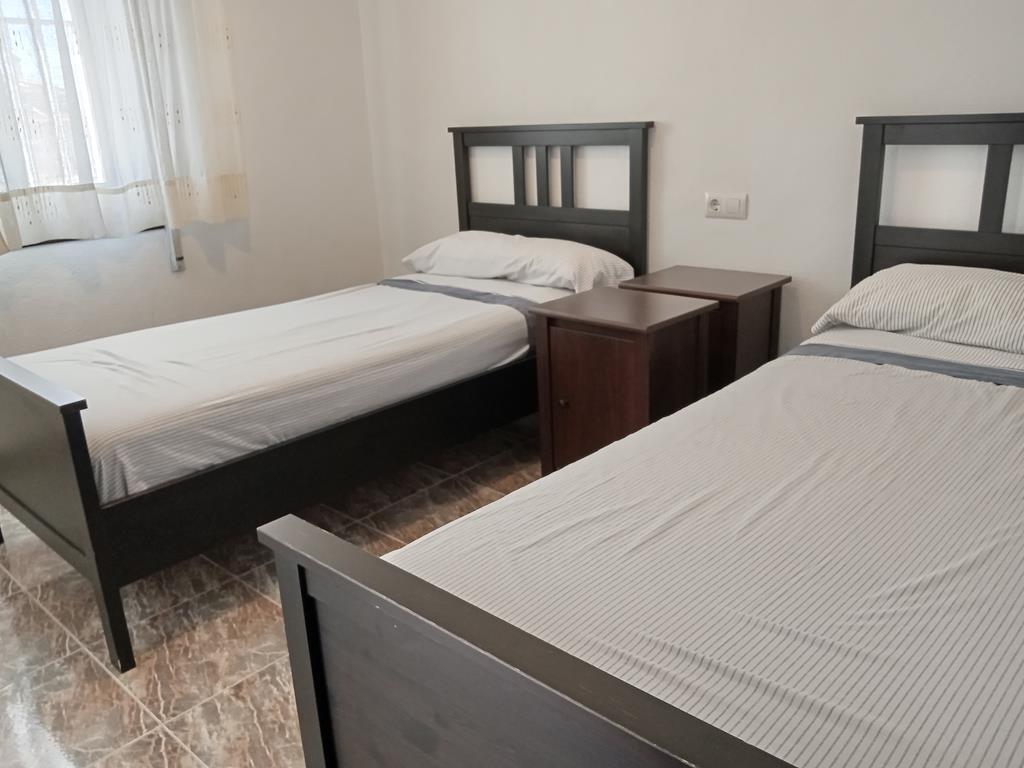 For sale - 4 Bedroom 3 Bathroom Semi Detached in Los Montesinos - PUEBLO CENTRO  - Alicante