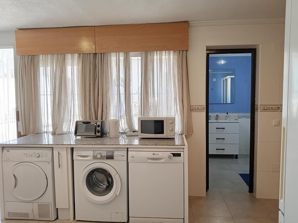 For sale - 4 Bedroom 3 Bathroom Semi Detached in Los Montesinos - PUEBLO CENTRO  - Alicante
