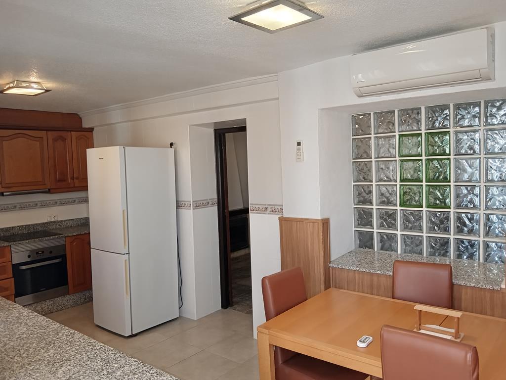 For sale - 4 Bedroom 3 Bathroom Semi Detached in Los Montesinos - PUEBLO CENTRO  - Alicante