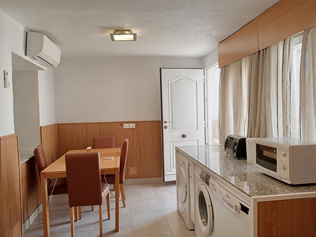 For sale - 4 Bedroom 3 Bathroom Semi Detached in Los Montesinos - PUEBLO CENTRO  - Alicante