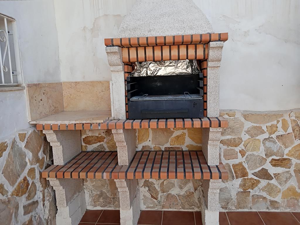 For sale - 4 Bedroom 3 Bathroom Semi Detached in Los Montesinos - PUEBLO CENTRO  - Alicante