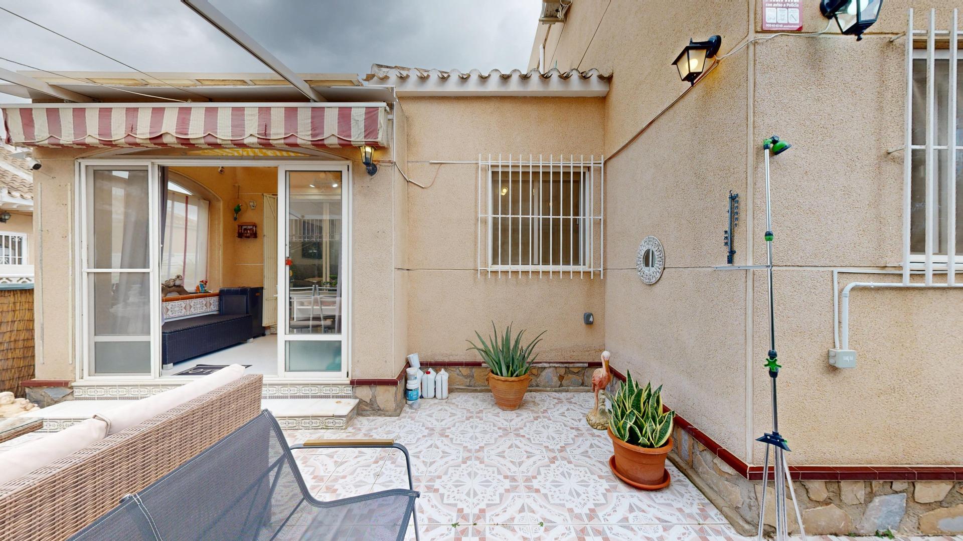 For sale - 3 Bedroom 2 Bathroom Semi Detached in San Miguel de Salinas - 03193  - Alicante