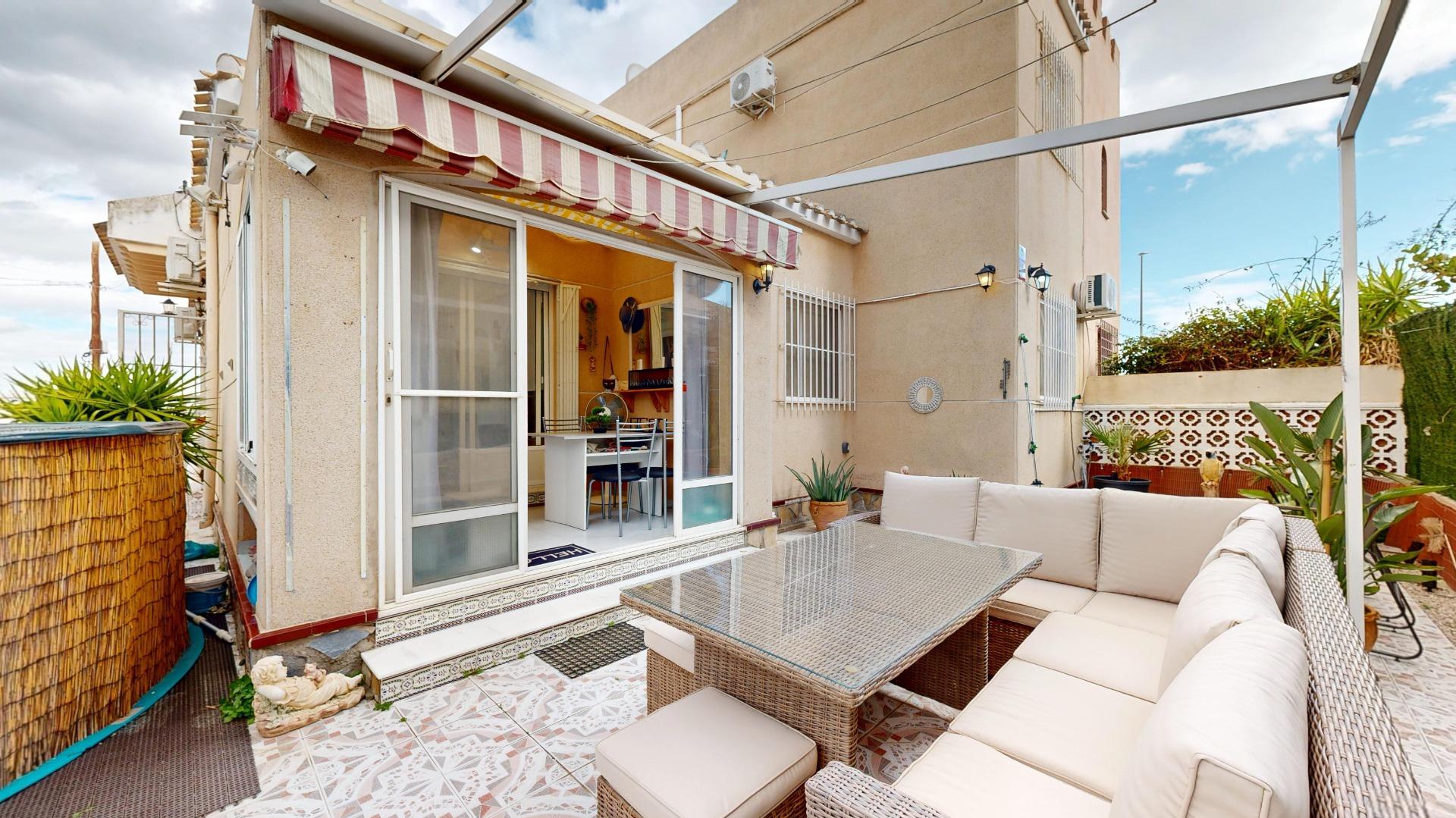 For sale - 3 Bedroom 2 Bathroom Semi Detached in San Miguel de Salinas - 03193  - Alicante