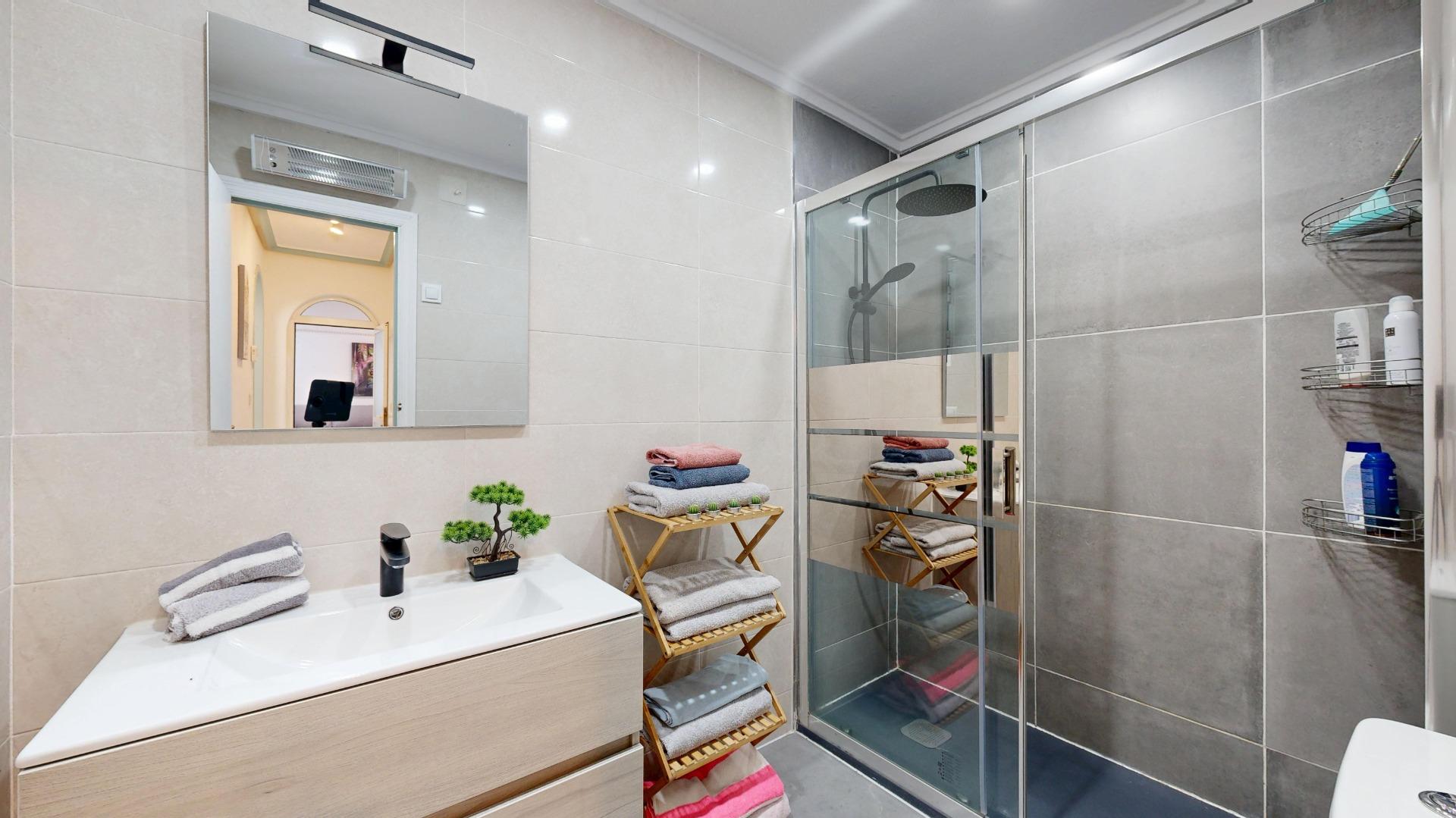 For sale - 3 Bedroom 2 Bathroom Semi Detached in San Miguel de Salinas - 03193  - Alicante