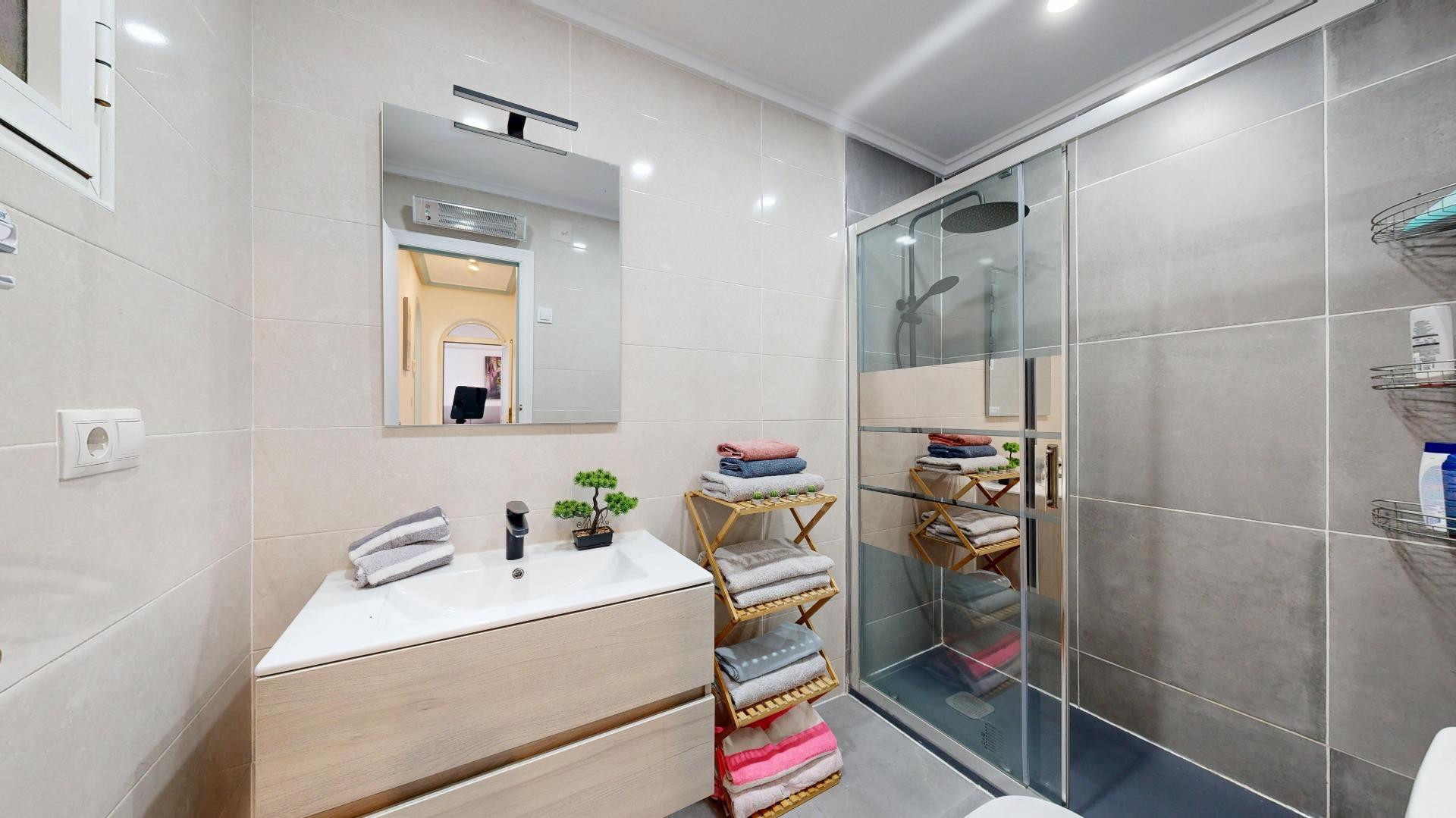 For sale - 3 Bedroom 2 Bathroom Semi Detached in San Miguel de Salinas - 03193  - Alicante