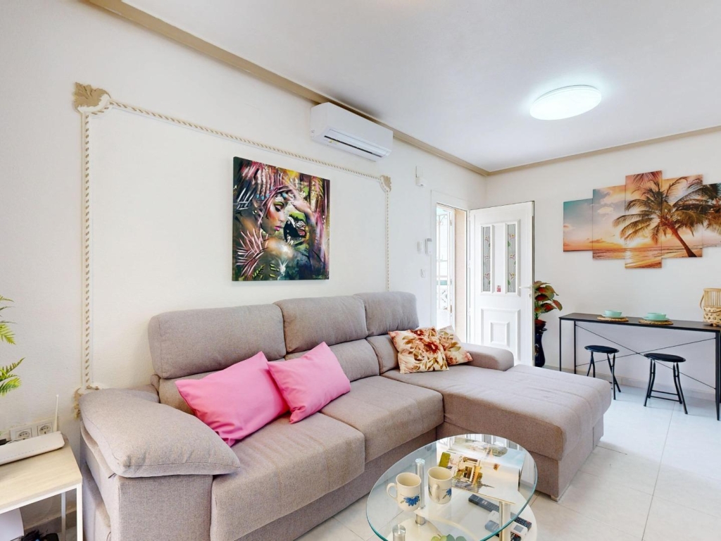 3 Bedroom 2 Bathroom Semi Detached in San Miguel de Salinas