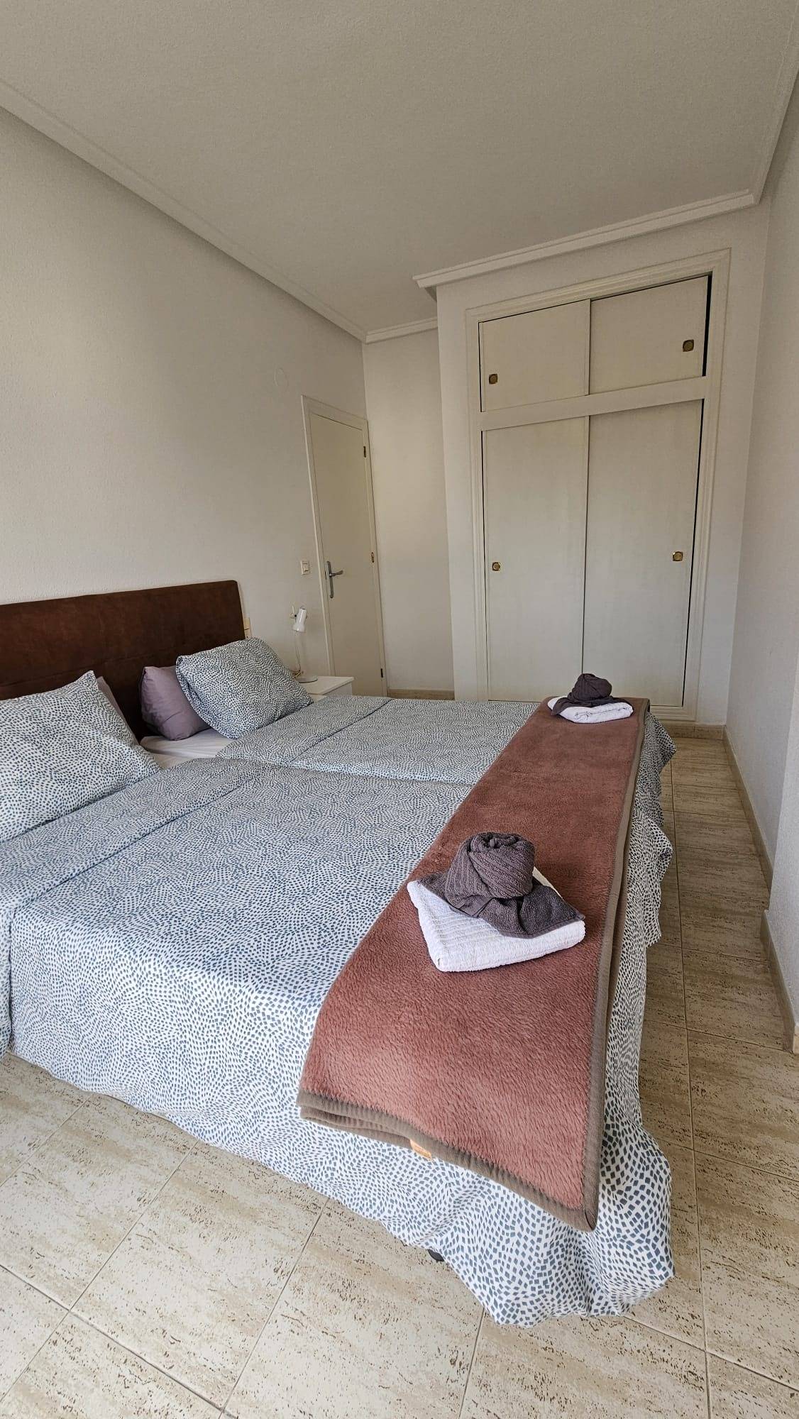 For sale - 3 Bedroom 1 Bathroom Penthouse in Torrevieja - Acequion  - Alicante