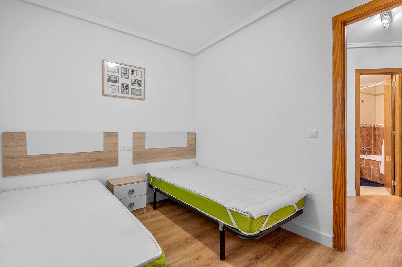 For sale - 3 Bedroom 2 Bathroom Apartment in Torrevieja - Costa Blanca  - Alicante