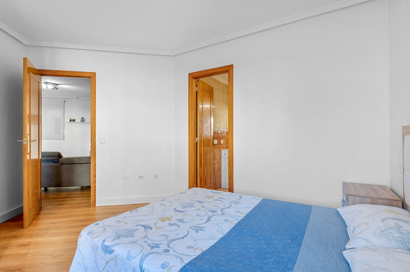 For sale - 3 Bedroom 2 Bathroom Apartment in Torrevieja - Costa Blanca  - Alicante