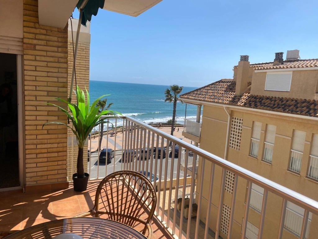 3 Bedroom 1 Bathroom Apartment in Pilar de La Horadada
