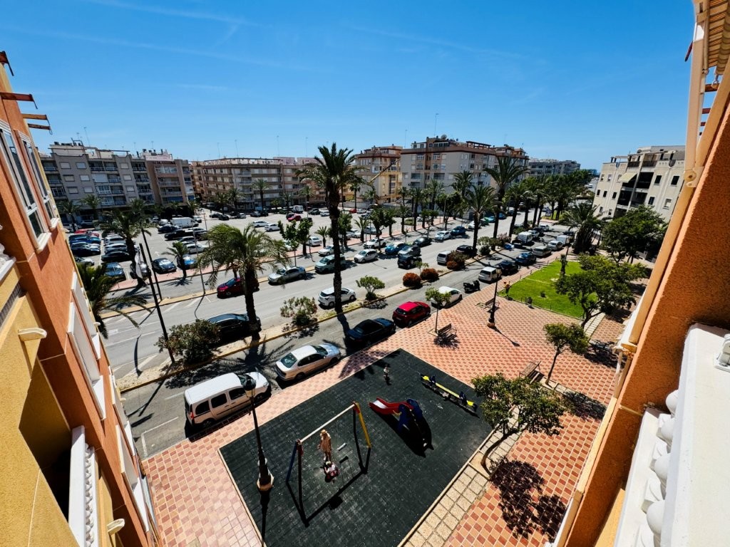 For sale - 2 Bedroom 1 Bathroom Apartment in Guardamar del Segura - Costa Blanca  - Alicante