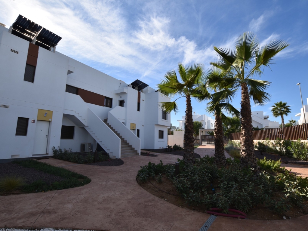 2 Bedroom 2 Bathroom Apartment in Vistabella Golf Entre Naranjos
