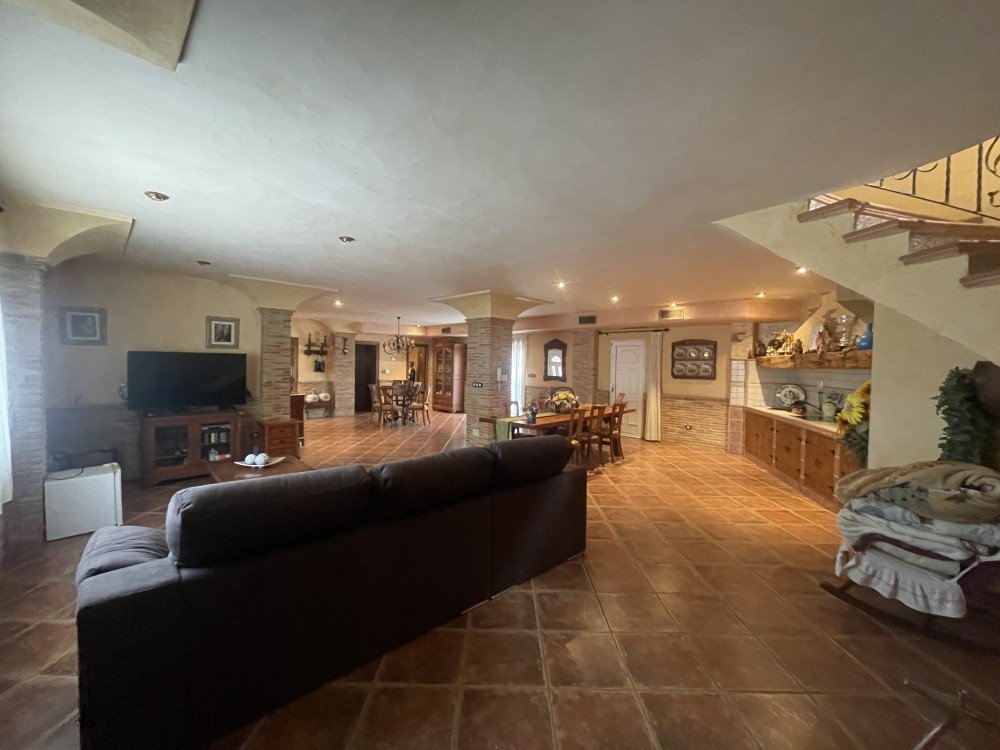 For sale - 5 Bedroom 3 Bathroom Villa in Formentera del Segura - Costa Blanca  - Alicante