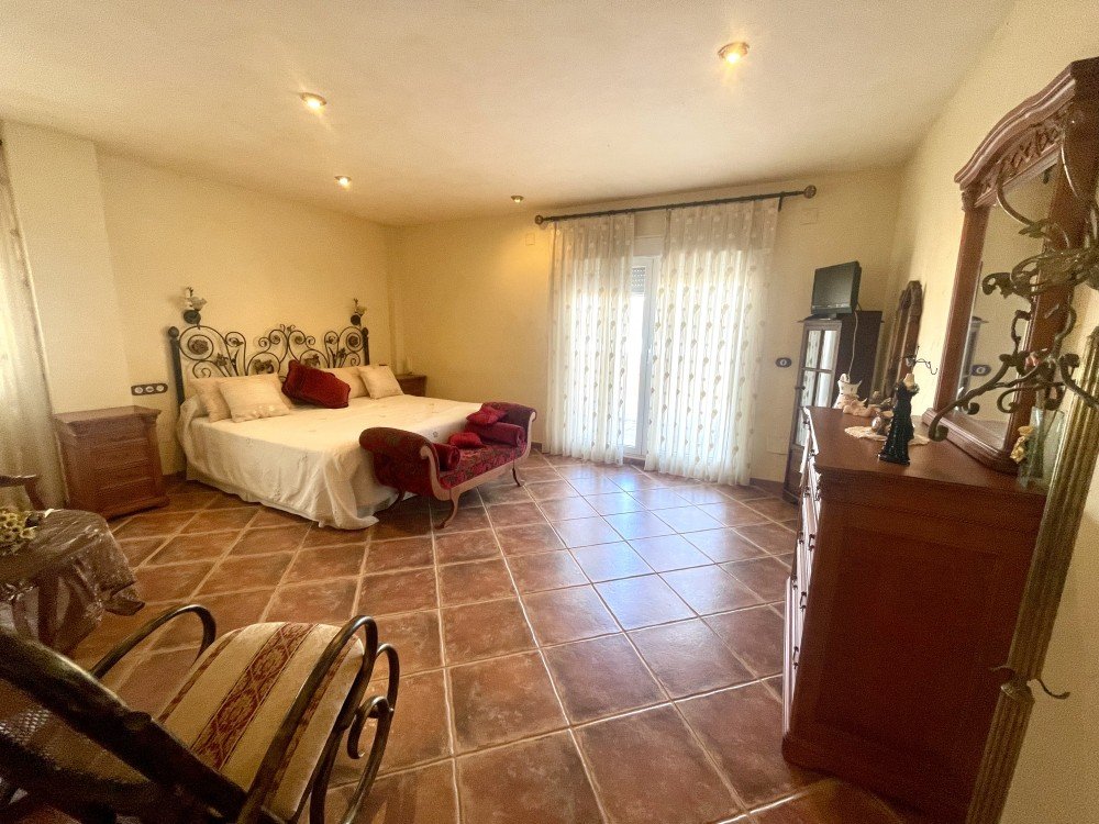 For sale - 5 Bedroom 3 Bathroom Villa in Formentera del Segura - Costa Blanca  - Alicante