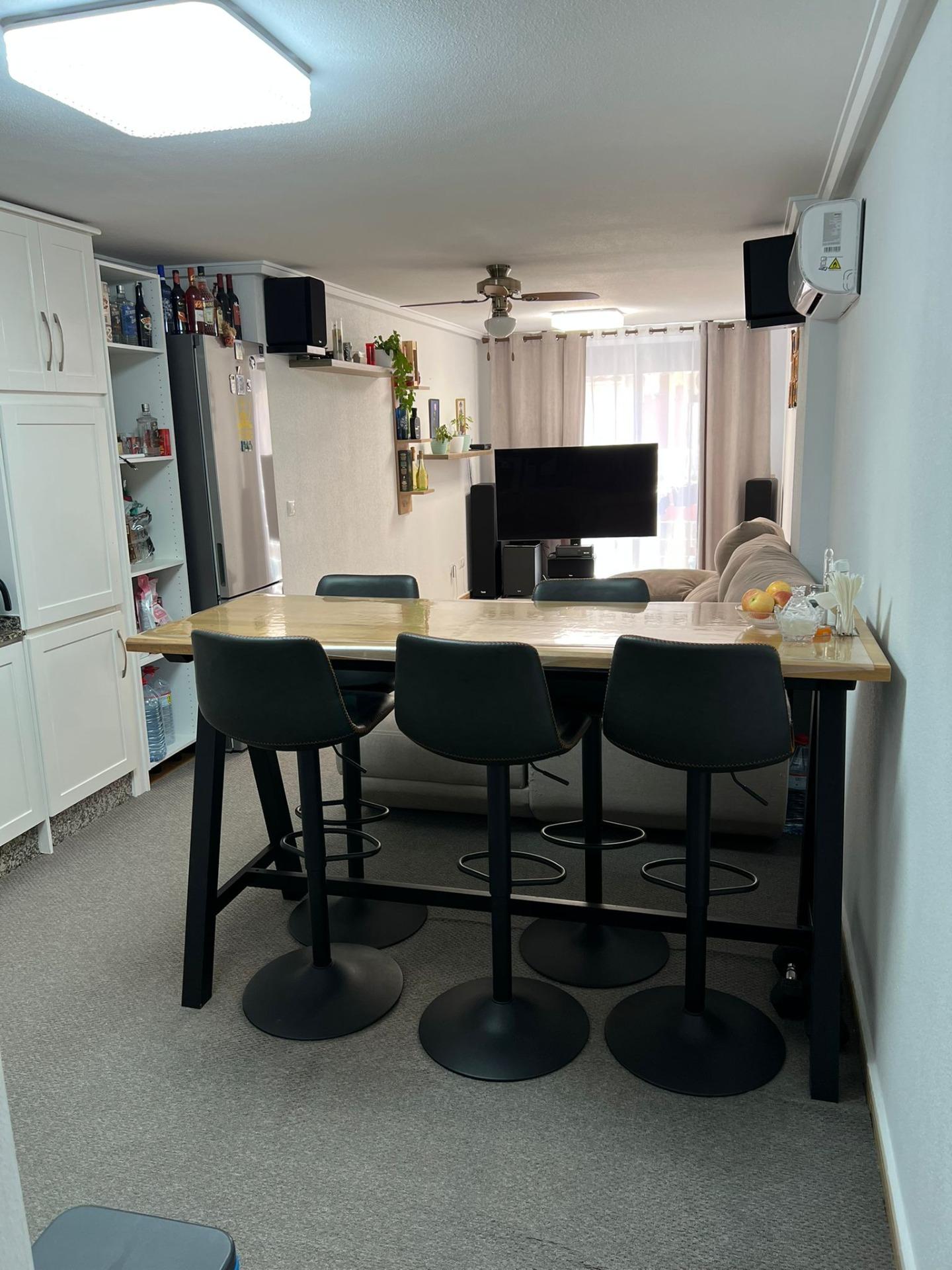 For sale - 3 Bedroom 2 Bathroom Apartment in Torrevieja - Centro  - Alicante