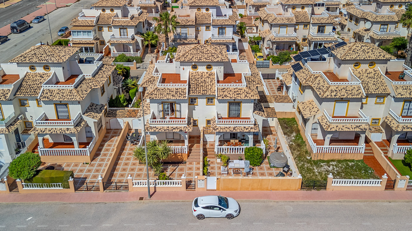For sale - 2 Bedroom 2 Bathroom Quad House in Cabo Roig - Costa Blanca  - Alicante