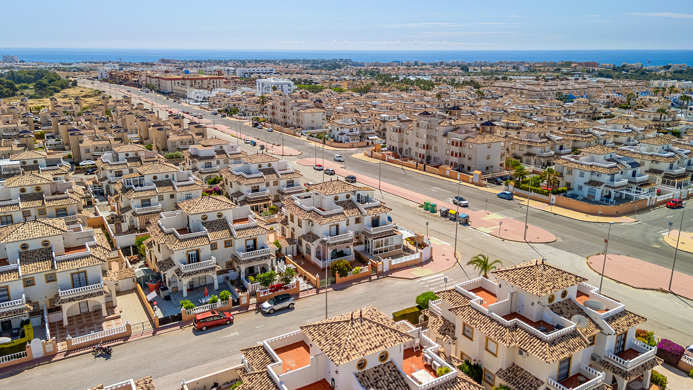 For sale - 2 Bedroom 2 Bathroom Quad House in Cabo Roig - Costa Blanca  - Alicante