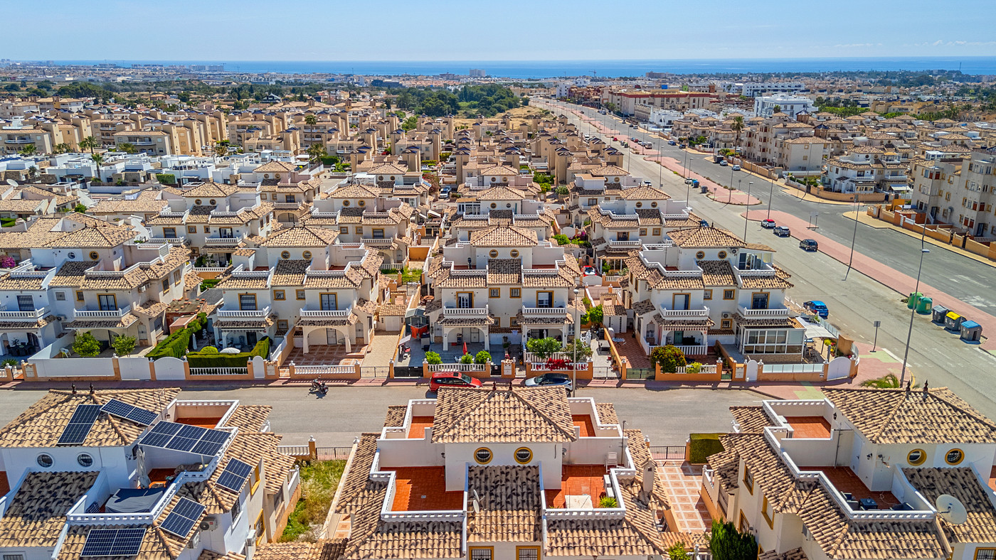For sale - 2 Bedroom 2 Bathroom Quad House in Cabo Roig - Costa Blanca  - Alicante