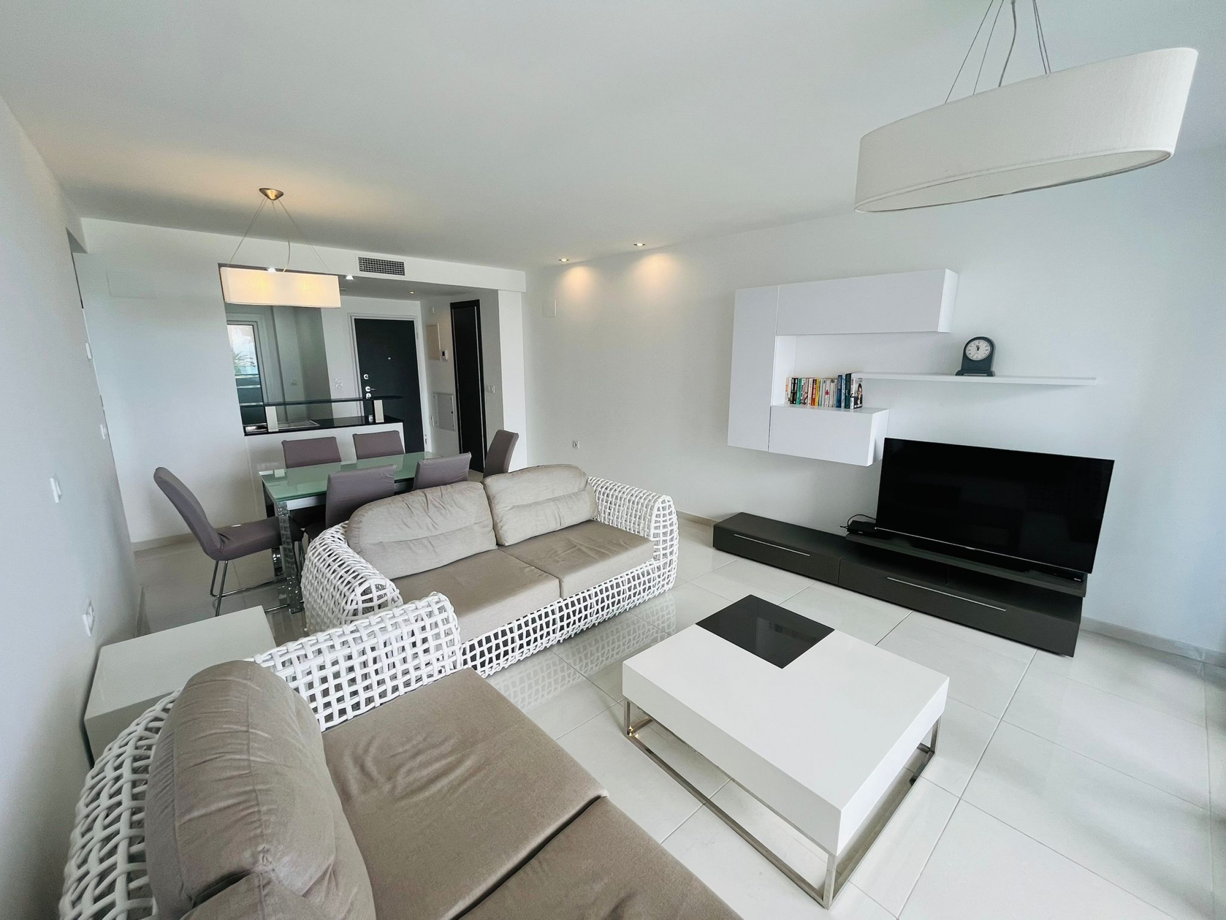 For sale - 3 Bedroom 2 Bathroom Apartment in Punta Prima - Costa Blanca  - Alicante