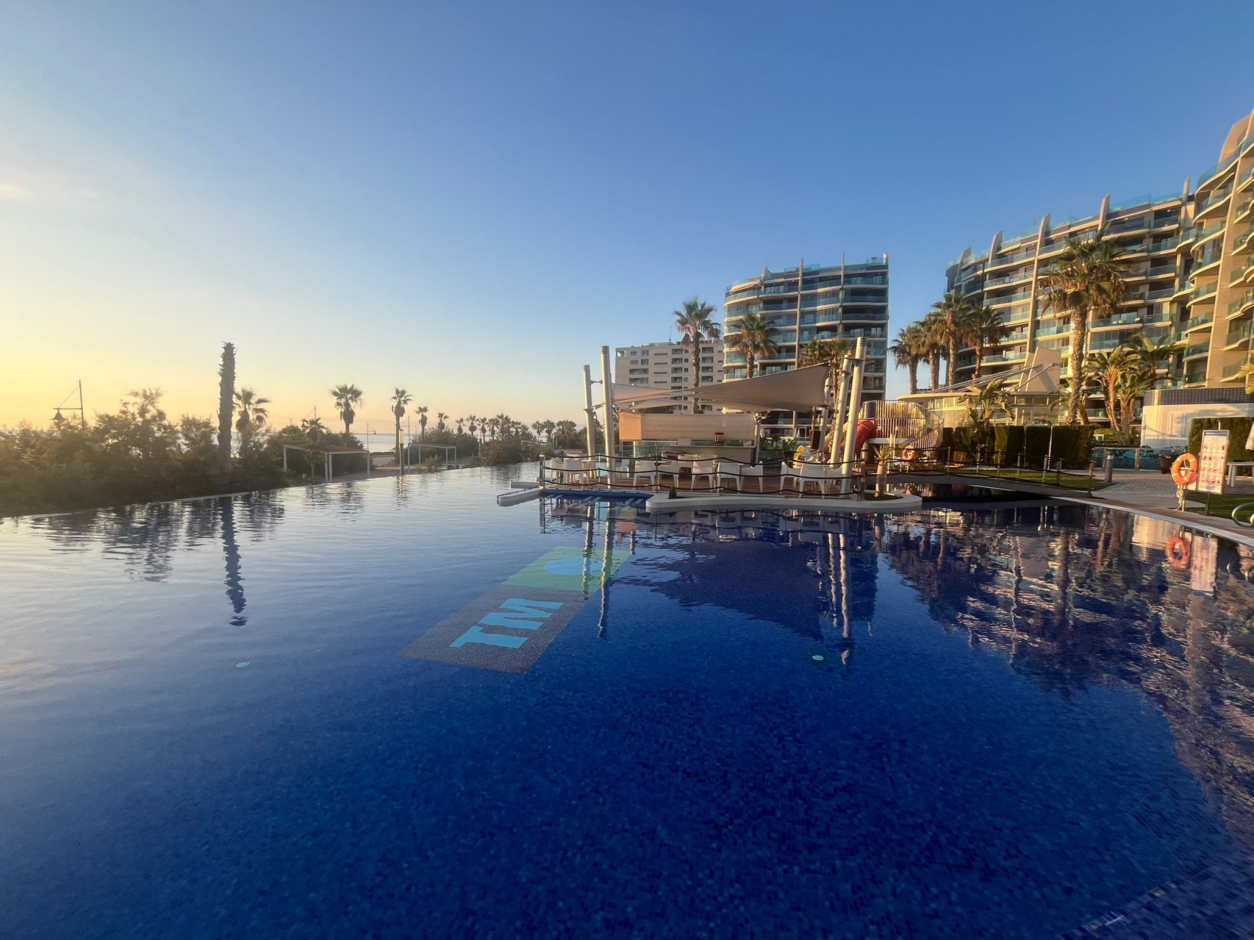 For sale - 3 Bedroom 2 Bathroom Apartment in Punta Prima - Costa Blanca  - Alicante