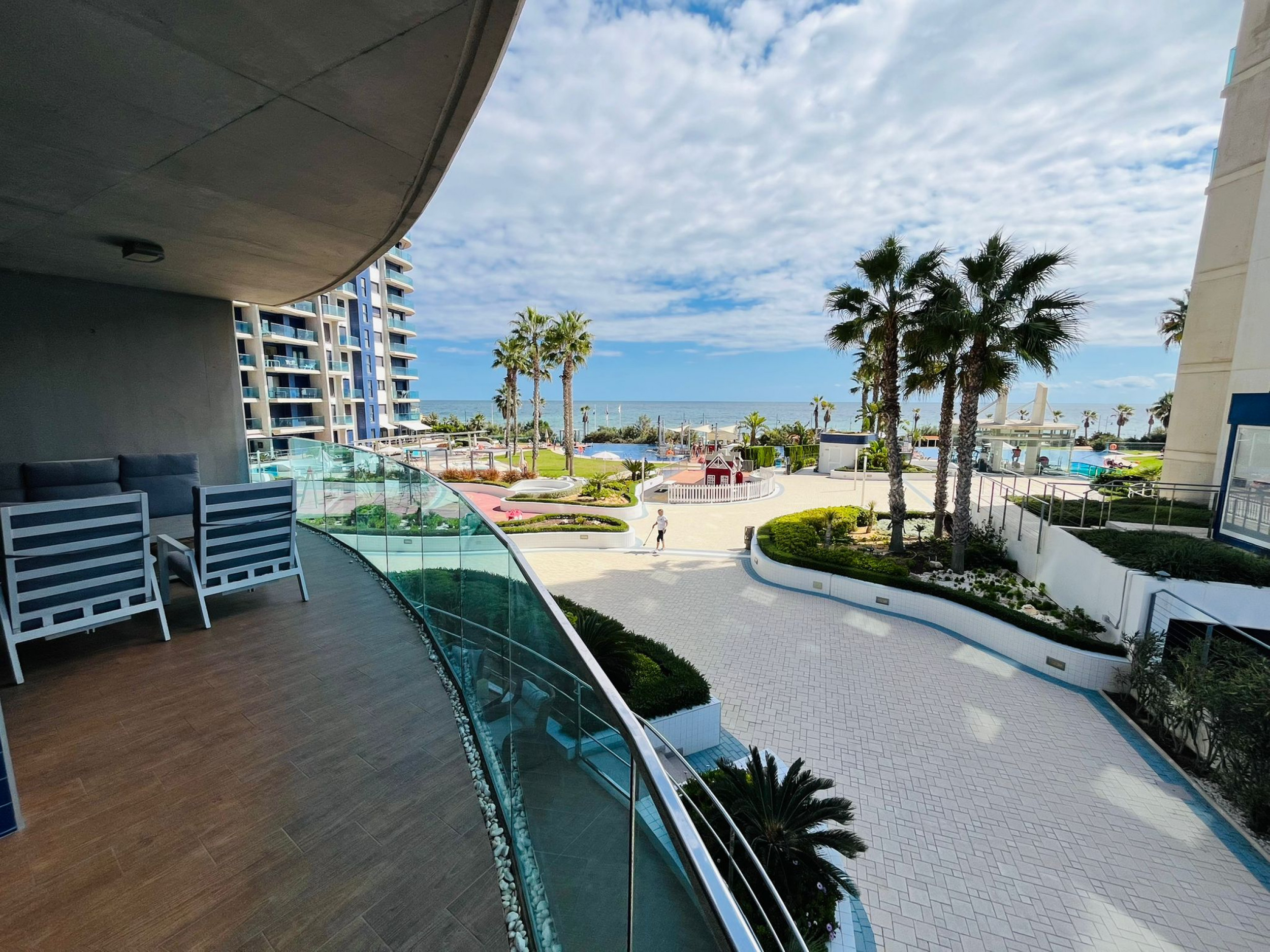For sale - 3 Bedroom 2 Bathroom Apartment in Punta Prima - Costa Blanca  - Alicante
