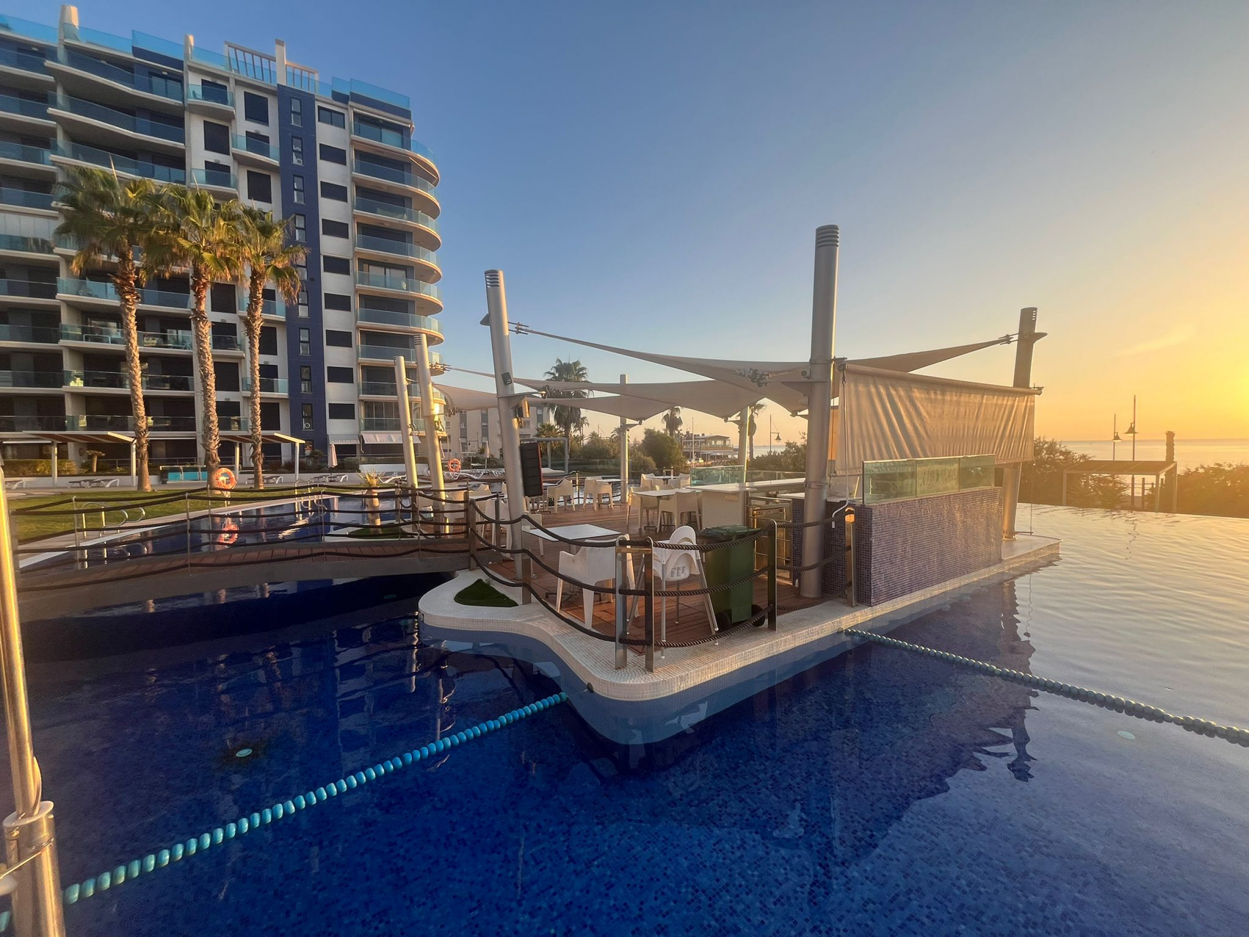 For sale - 3 Bedroom 2 Bathroom Apartment in Punta Prima - Costa Blanca  - Alicante