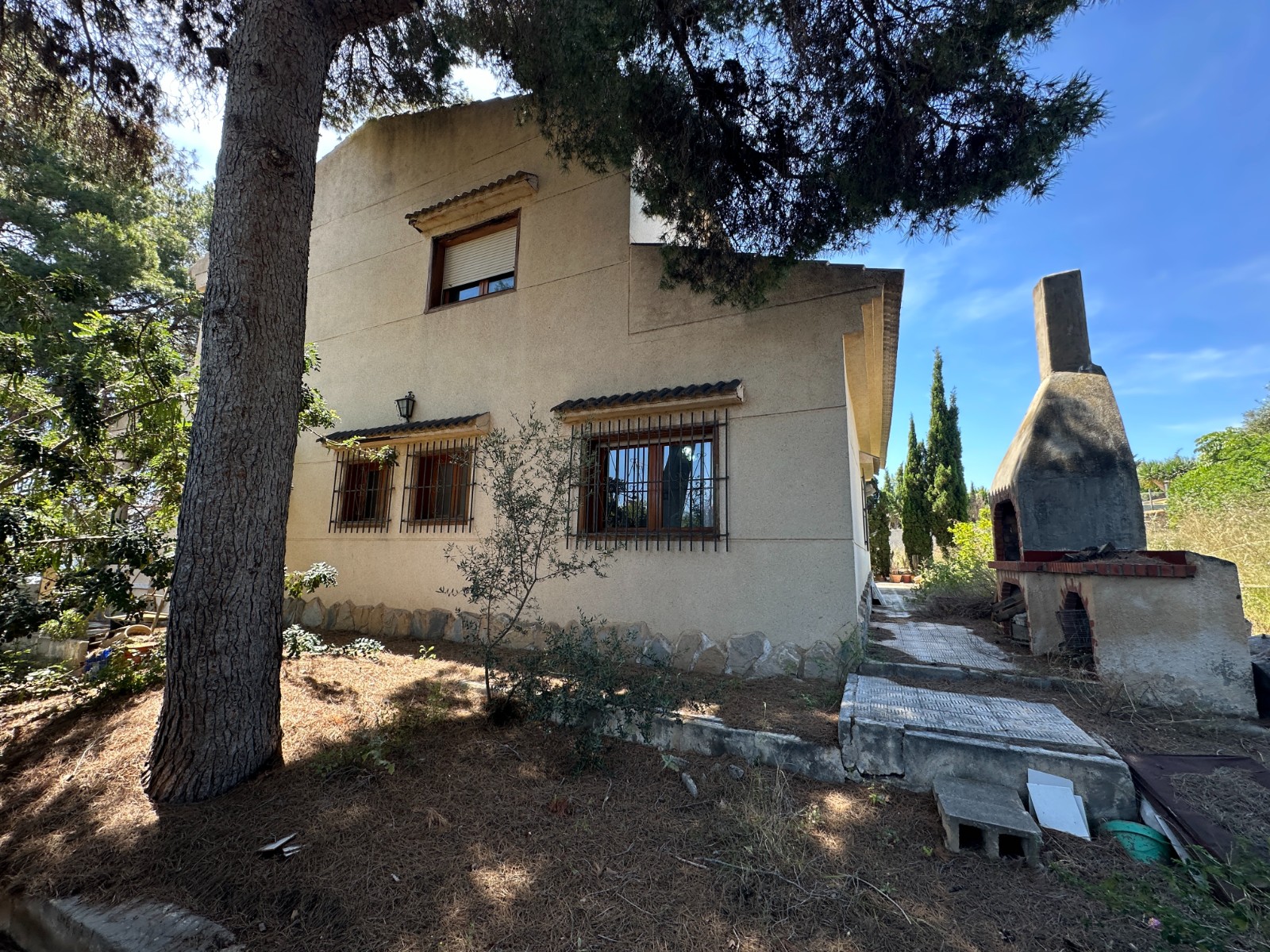 For sale - 8 Bedroom 4 Bathroom Villa in Torrevieja - Costa Blanca  - Alicante