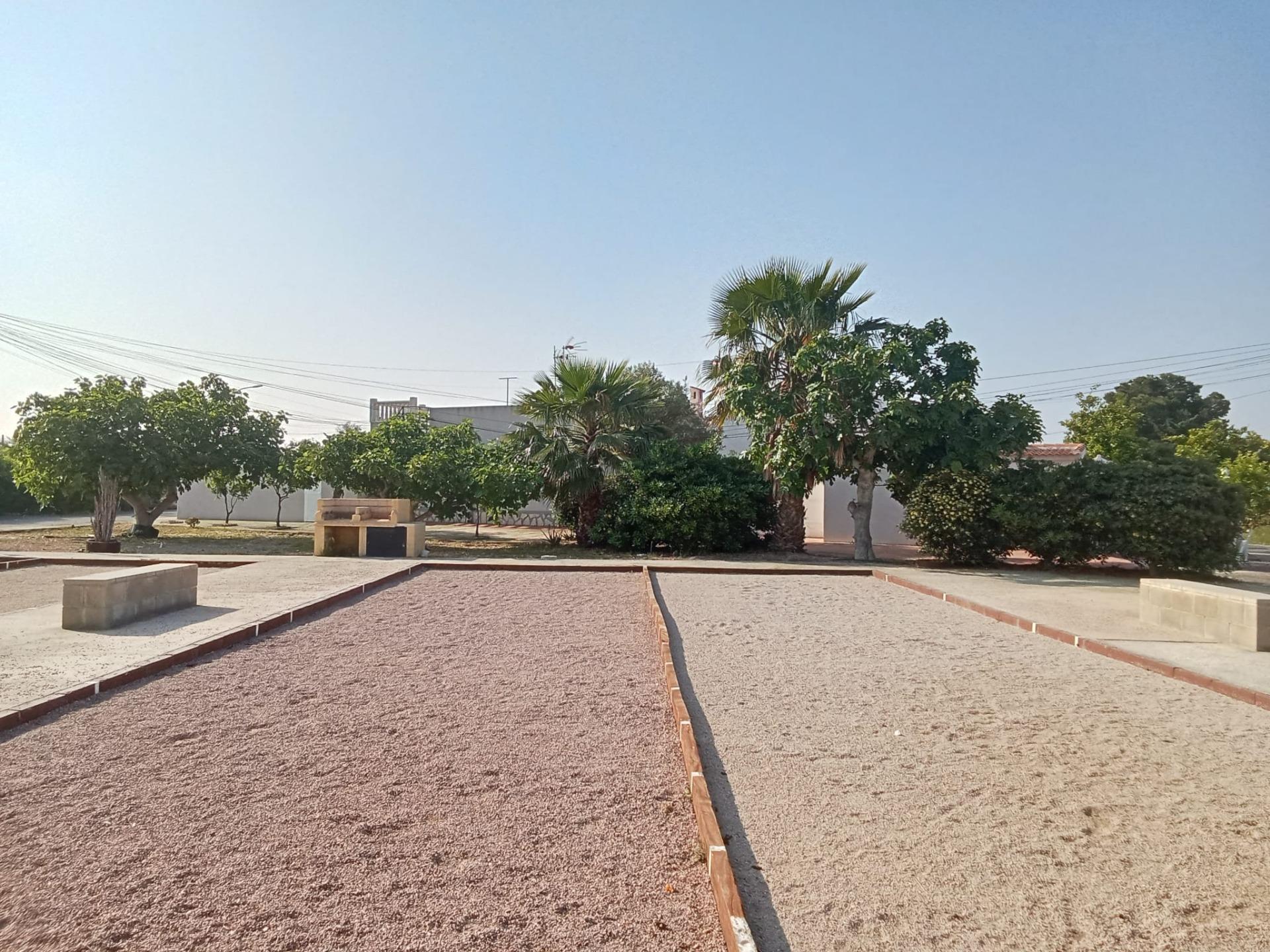 For sale - 2 Bedroom 1 Bathroom Bungalow in Torrevieja - Torretas  - Alicante