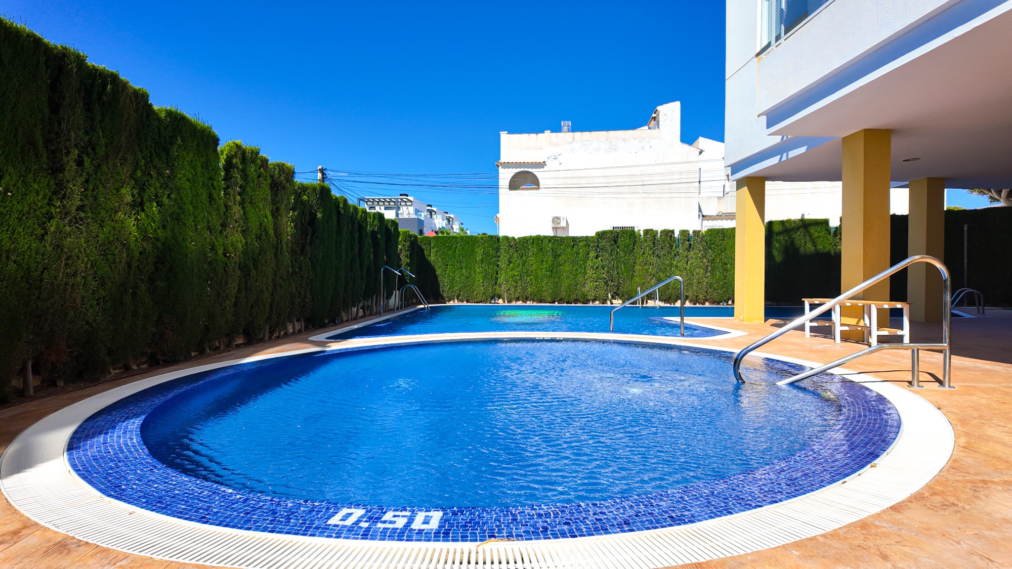 For sale - 2 Bedroom 2 Bathroom Apartment in Villamartin - Costa Blanca  - Alicante