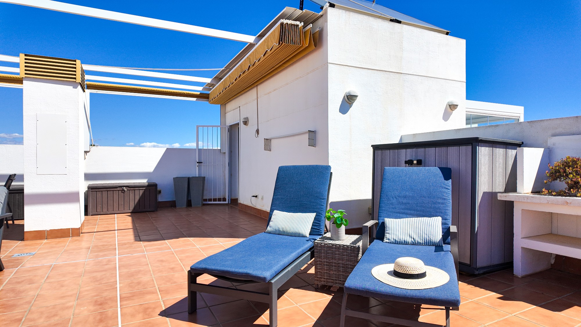For sale - 2 Bedroom 2 Bathroom Apartment in Villamartin - Costa Blanca  - Alicante