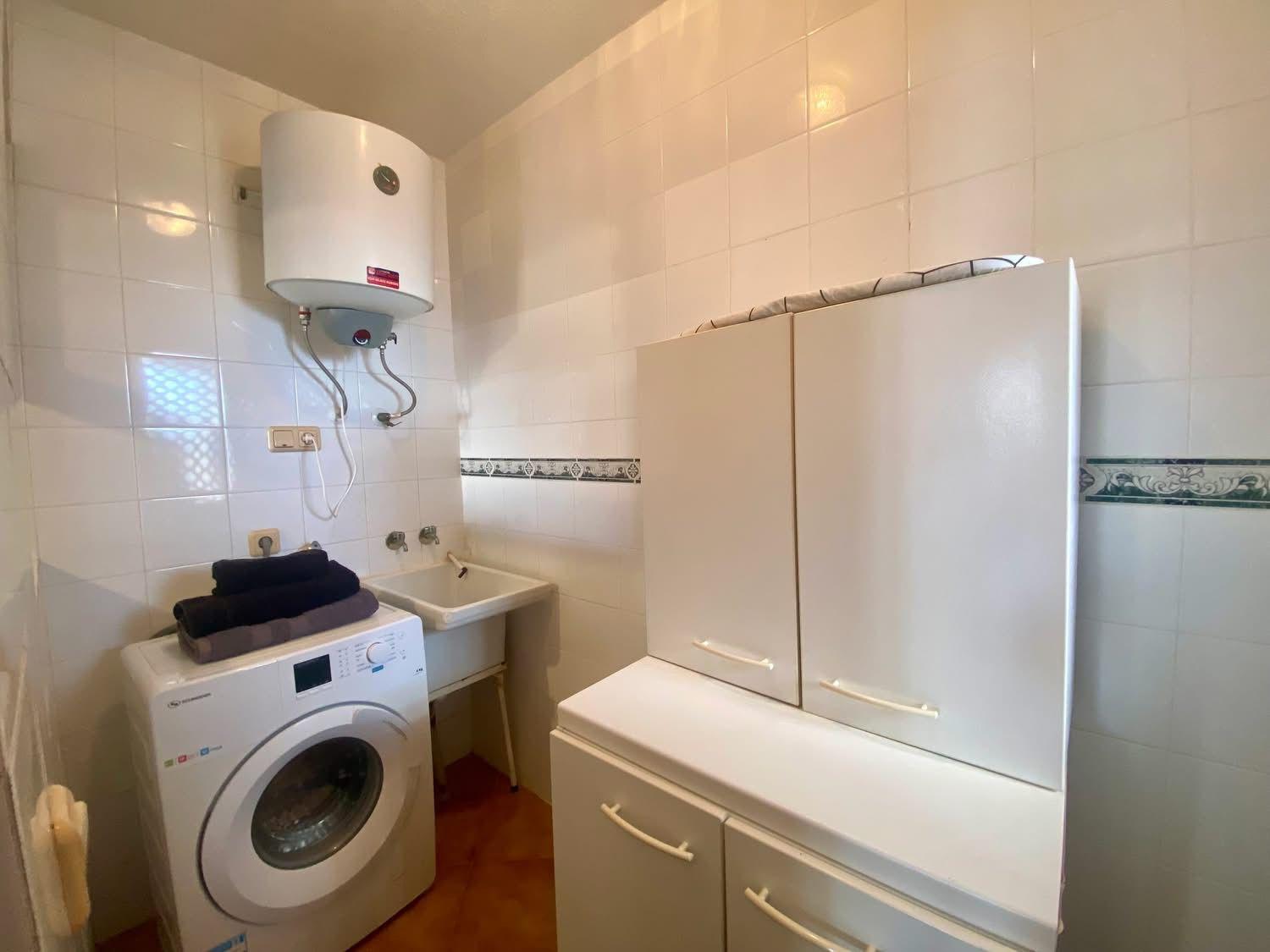 For sale - 2 Bedroom 1 Bathroom Apartment in Cabo Roig - Cabo Roig  - Alicante
