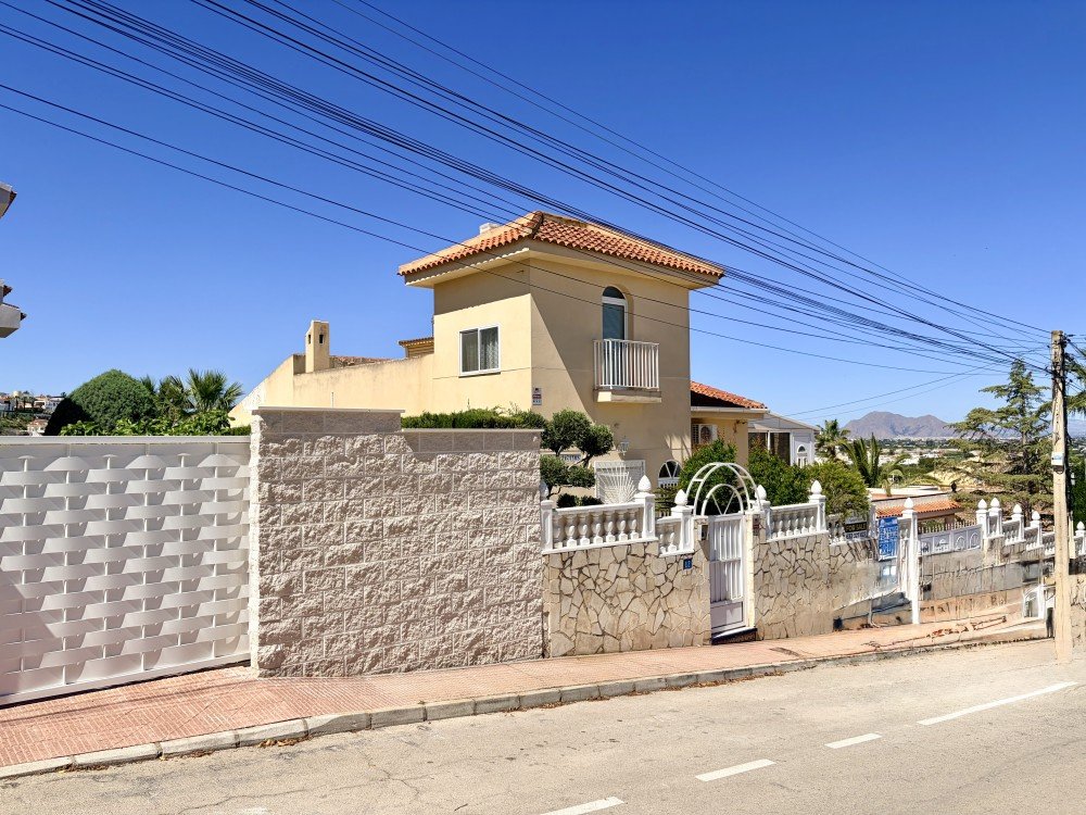 For sale - 4 Bedroom 3 Bathroom Villa in Ciudad Quesada - Costa Blanca  - Alicante