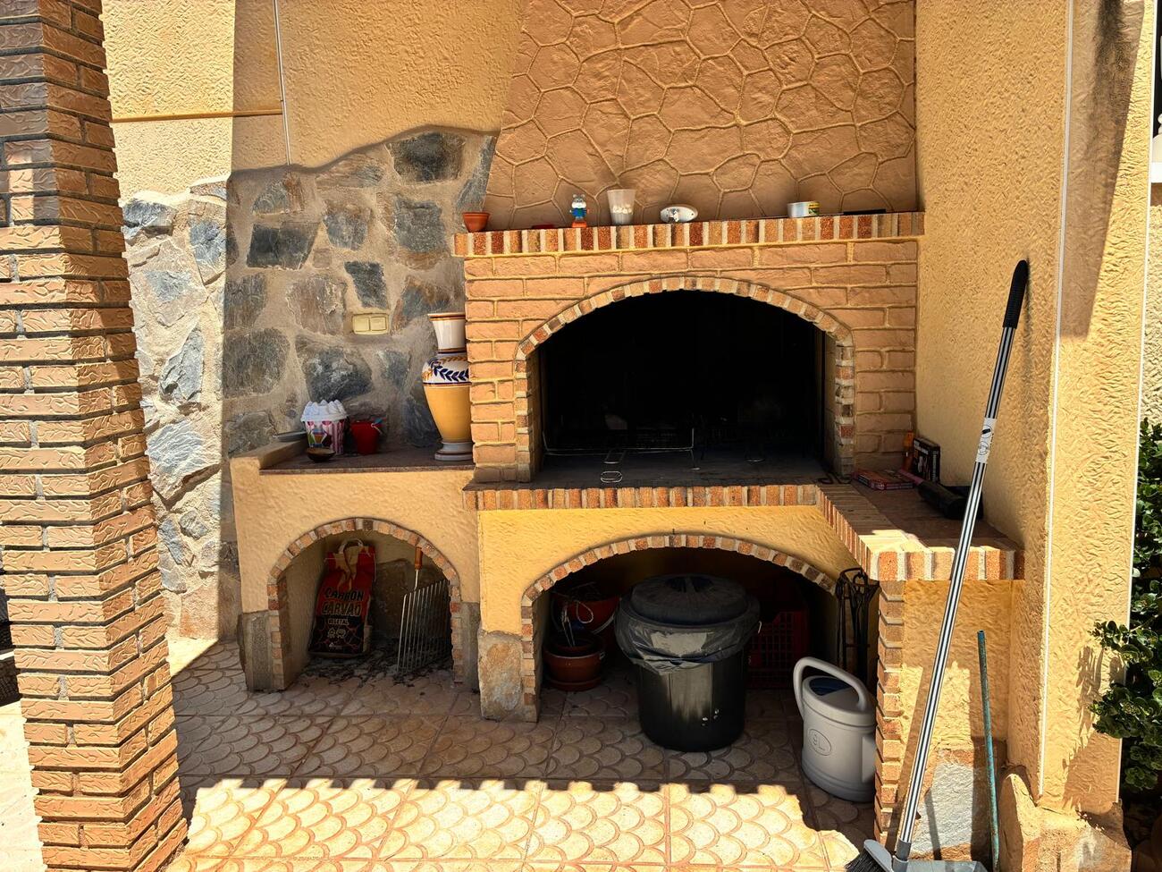 For sale - 4 Bedroom 3 Bathroom Villa in Los Balcones - Costa Blanca  - Alicante