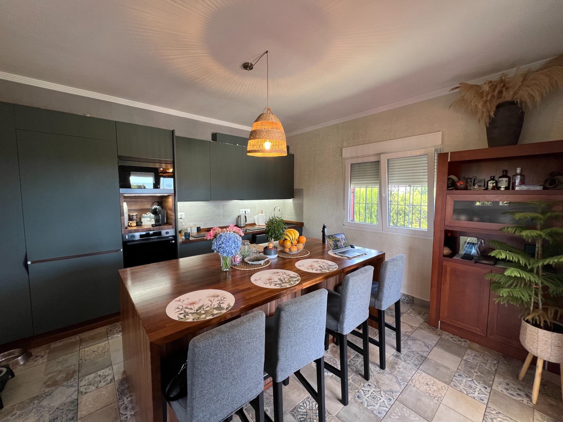 For sale - 4 Bedroom 1 Bathroom Finca in Dolores - Comunidad Valenciana  - Alicante
