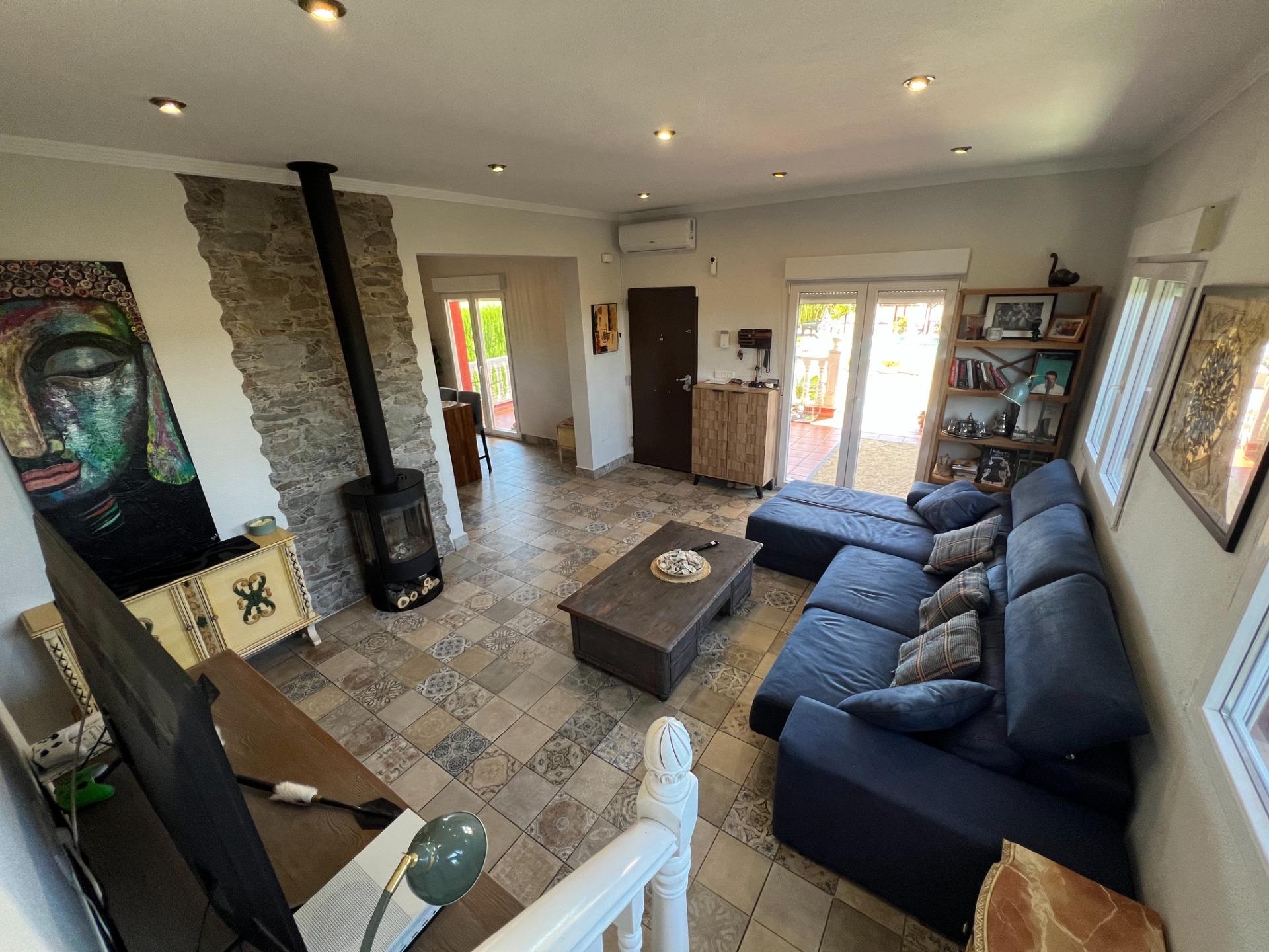 For sale - 4 Bedroom 1 Bathroom Finca in Dolores - Comunidad Valenciana  - Alicante