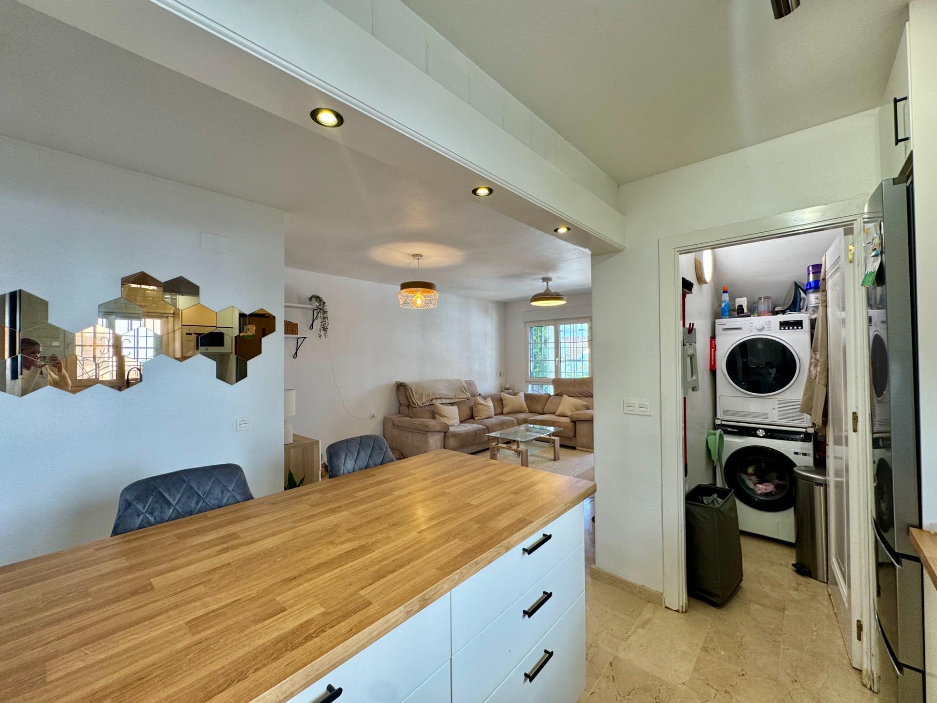 For sale - 2 Bedroom 2 Bathroom Bungalow in Villamartin - Villamartín-las Filipinas  - Alicante