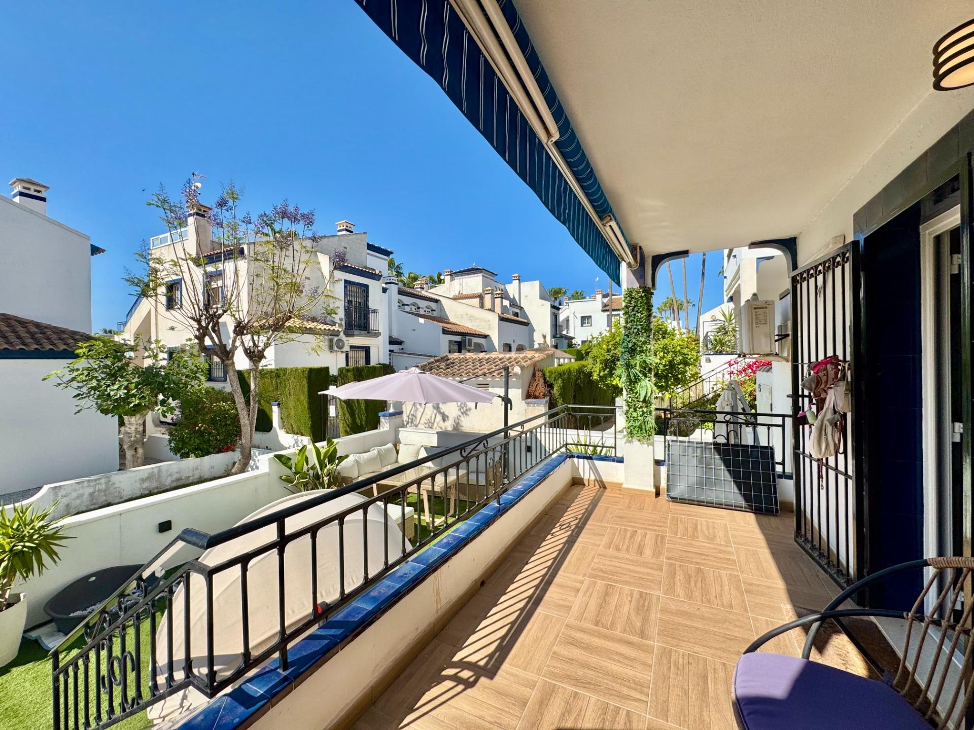 For sale - 2 Bedroom 2 Bathroom Bungalow in Villamartin - Villamartín-las Filipinas  - Alicante