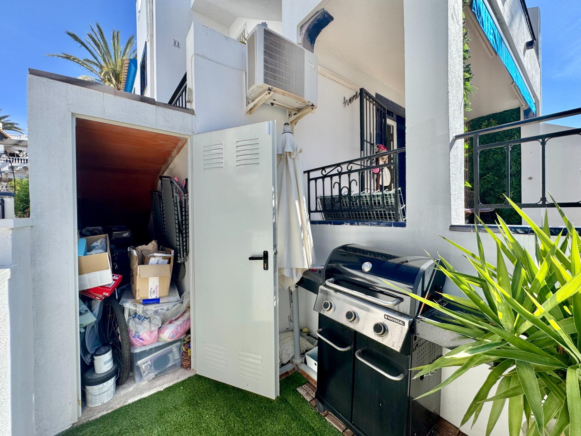 For sale - 2 Bedroom 2 Bathroom Bungalow in Villamartin - Villamartín-las Filipinas  - Alicante