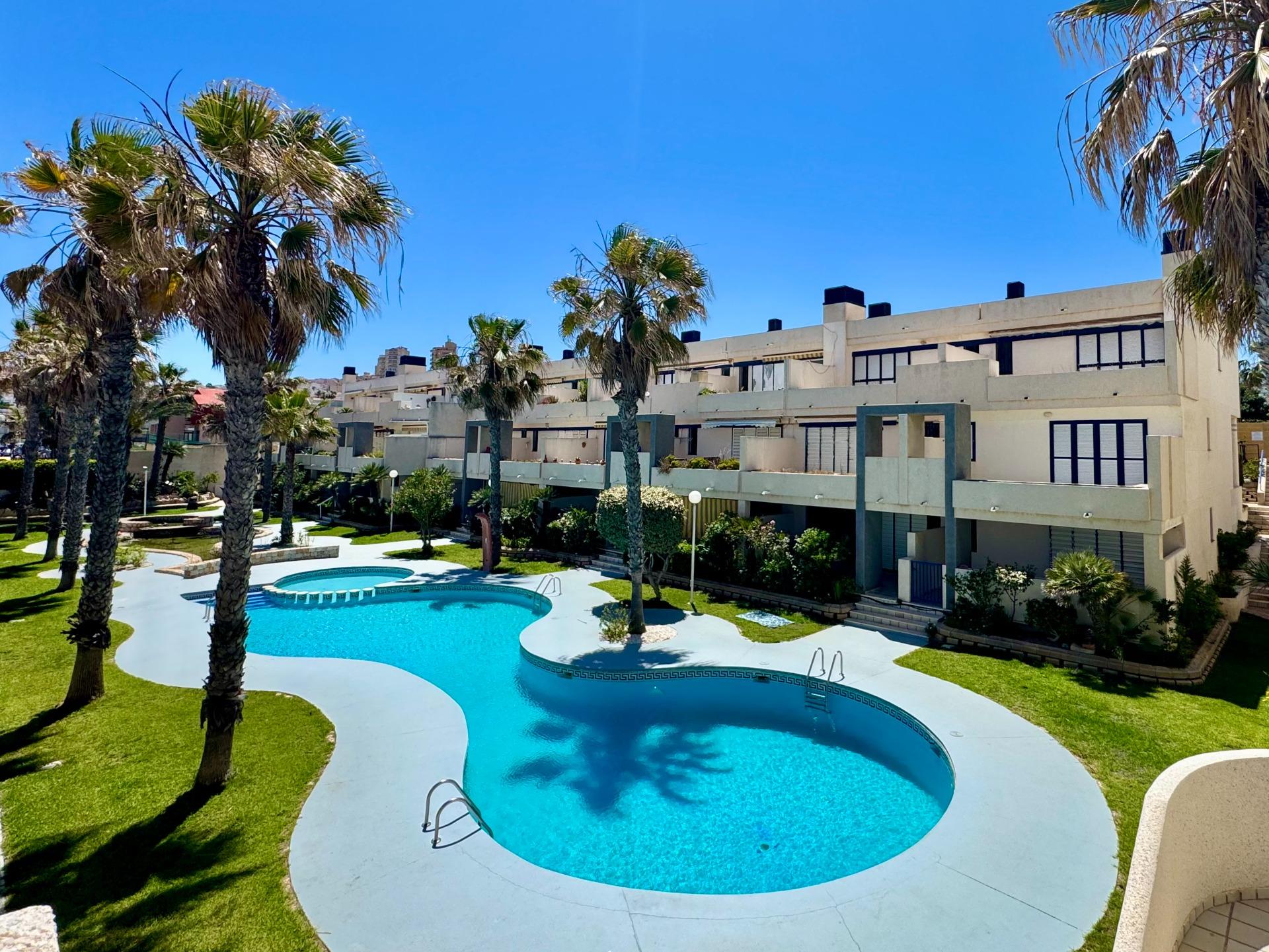 For sale - 2 Bedroom 1 Bathroom Apartment in Torrevieja - Torre La Mata  - Alicante