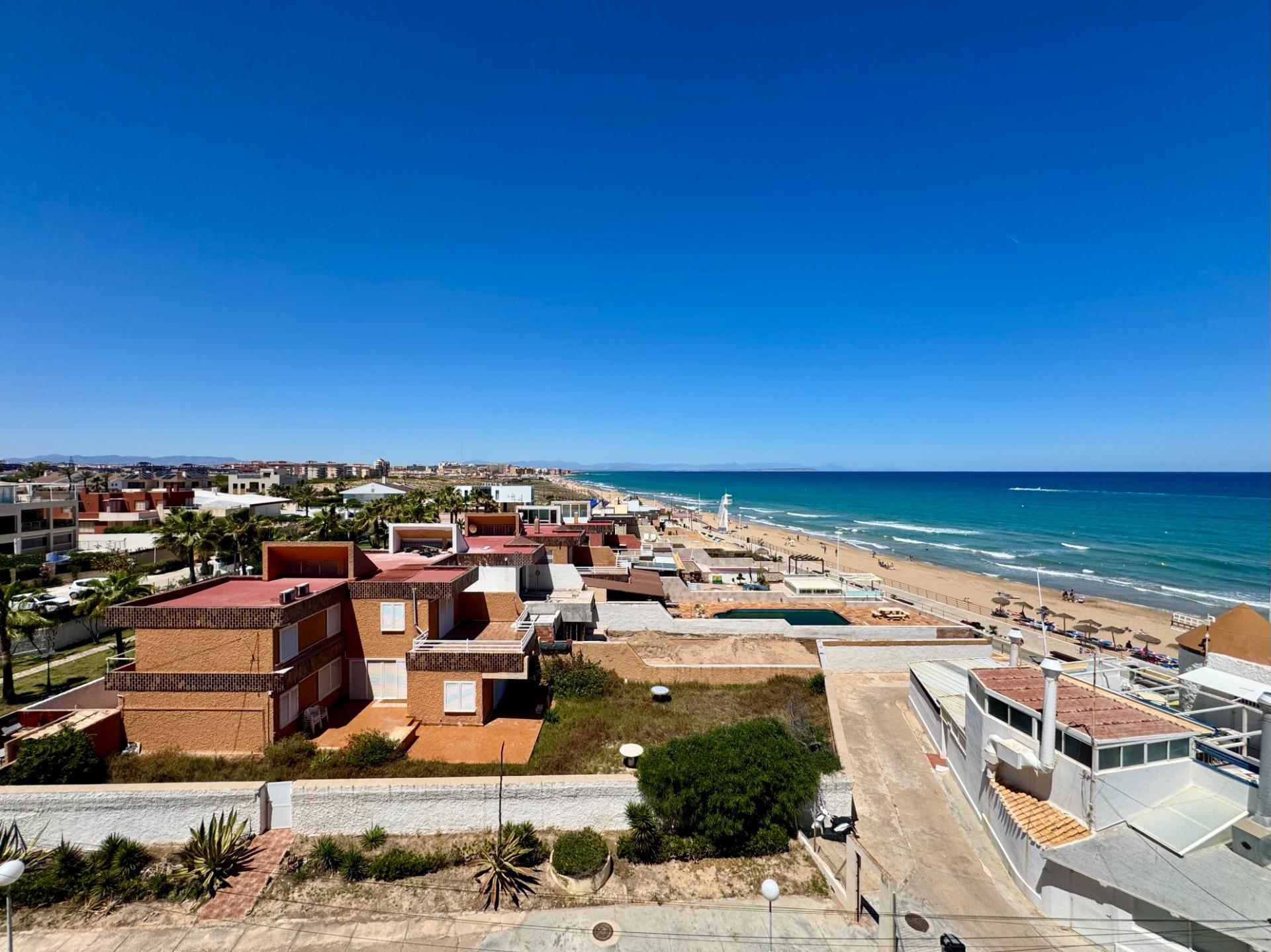 For sale - 2 Bedroom 1 Bathroom Apartment in Torrevieja - Torre La Mata  - Alicante